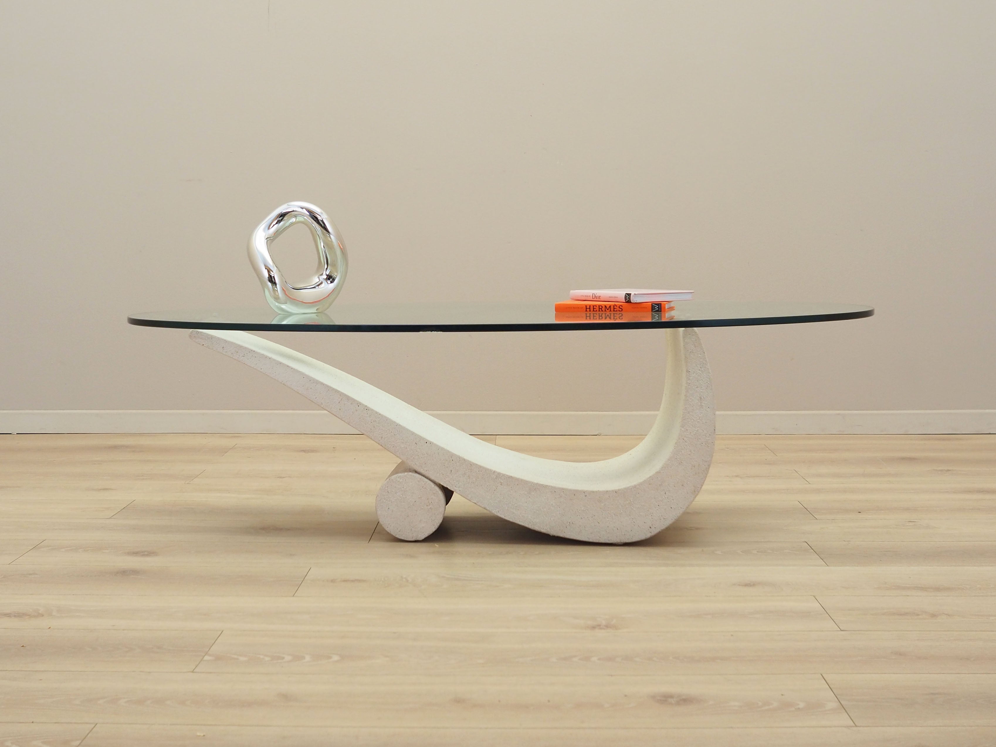 Glass_coffee_table_Italian_design_1970s_production_Italy