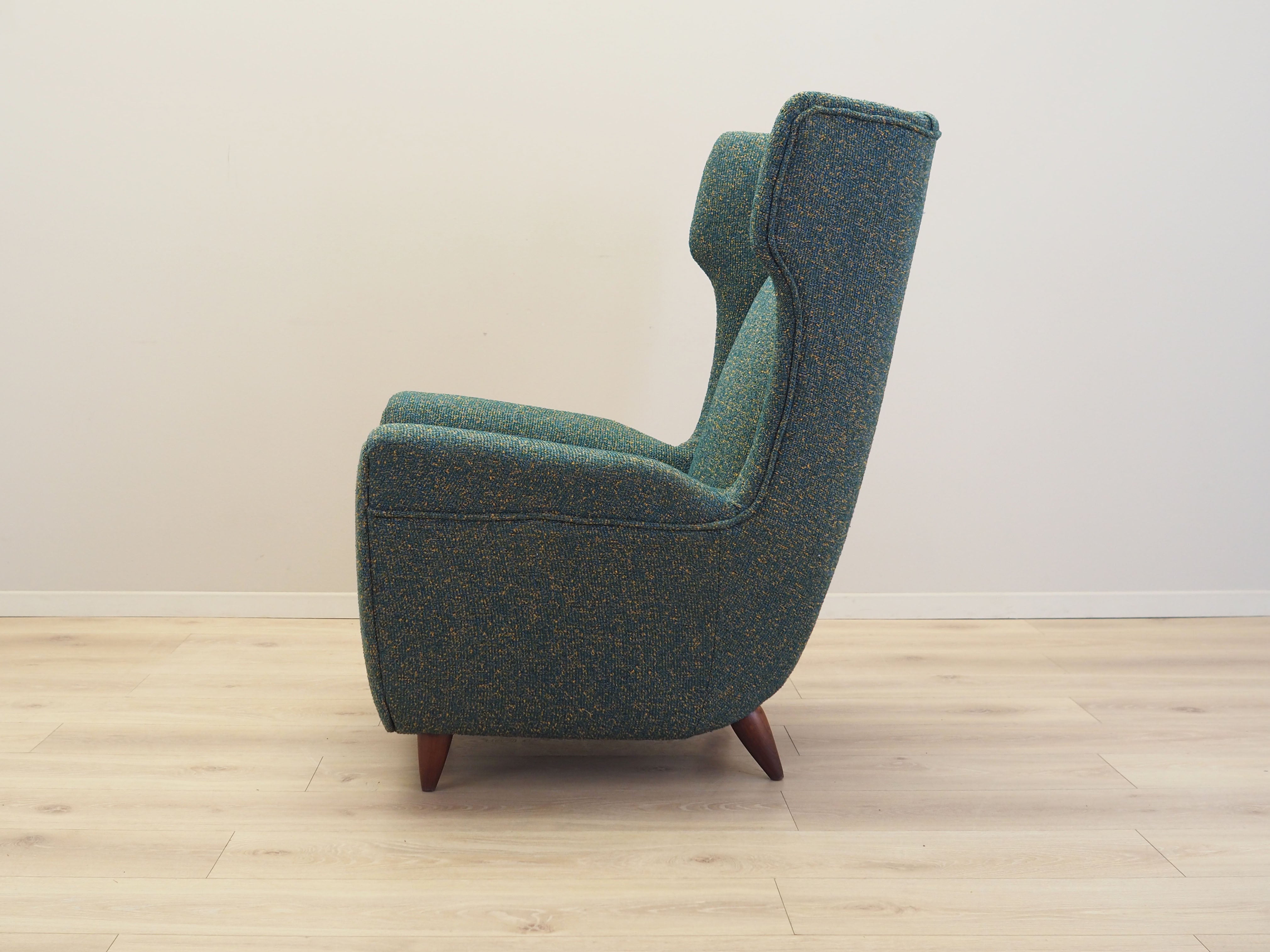 Green_armchair_Italian_design_1970s_production_Italy