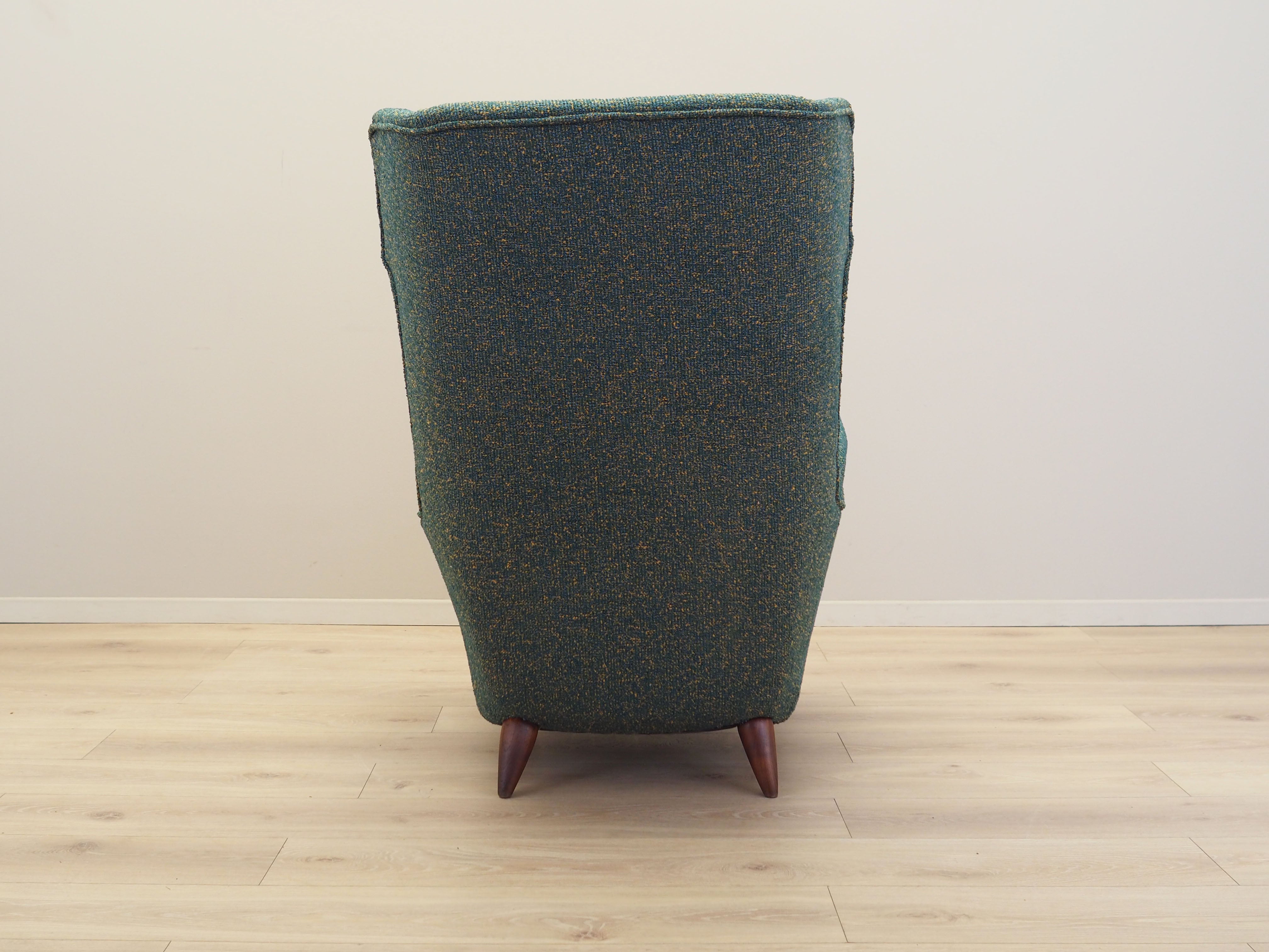 Green_armchair_Italian_design_1970s_production_Italy