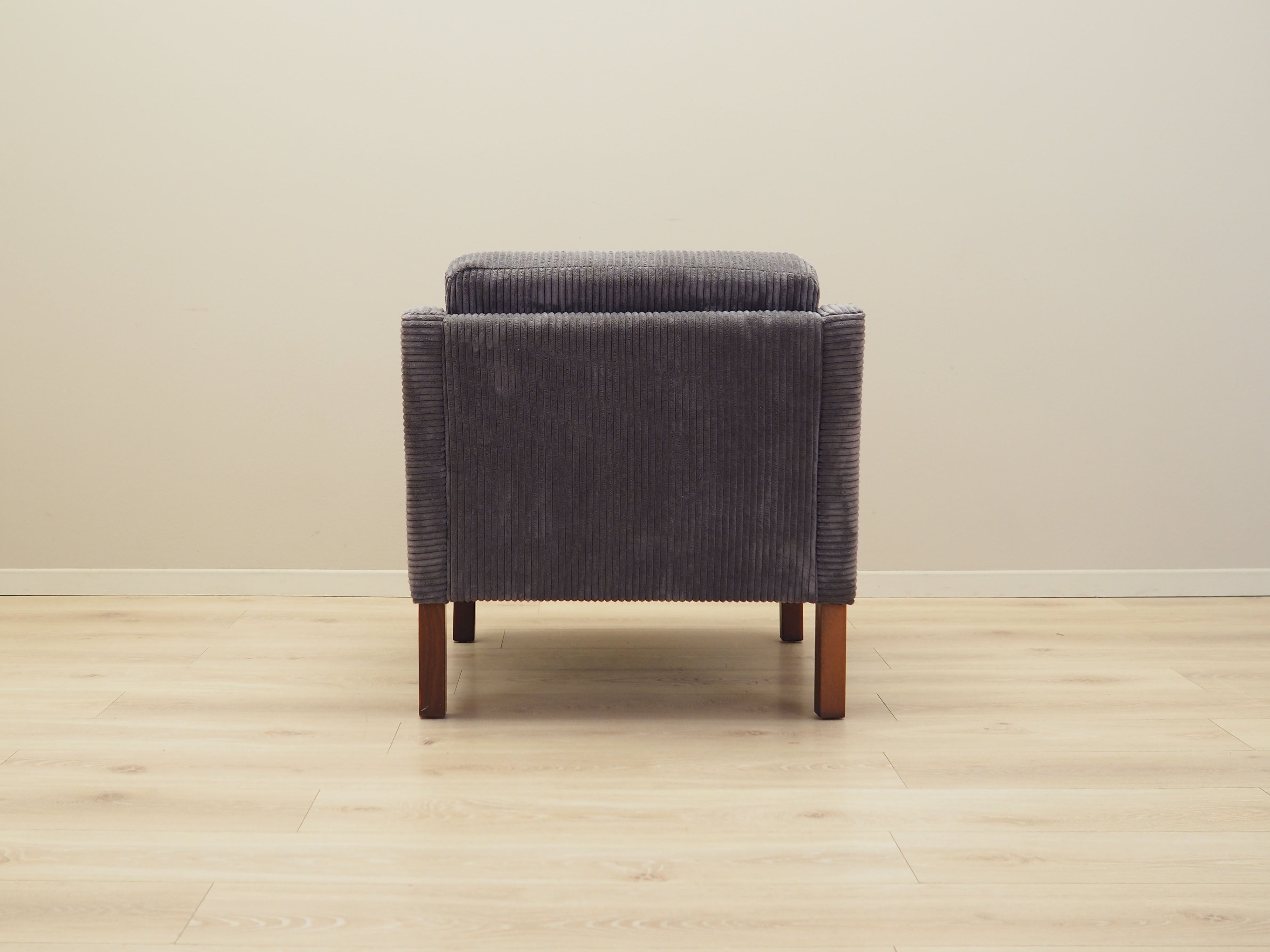 Grey_Beech_armchair_in_Danish_design_1970s_production_Denmark