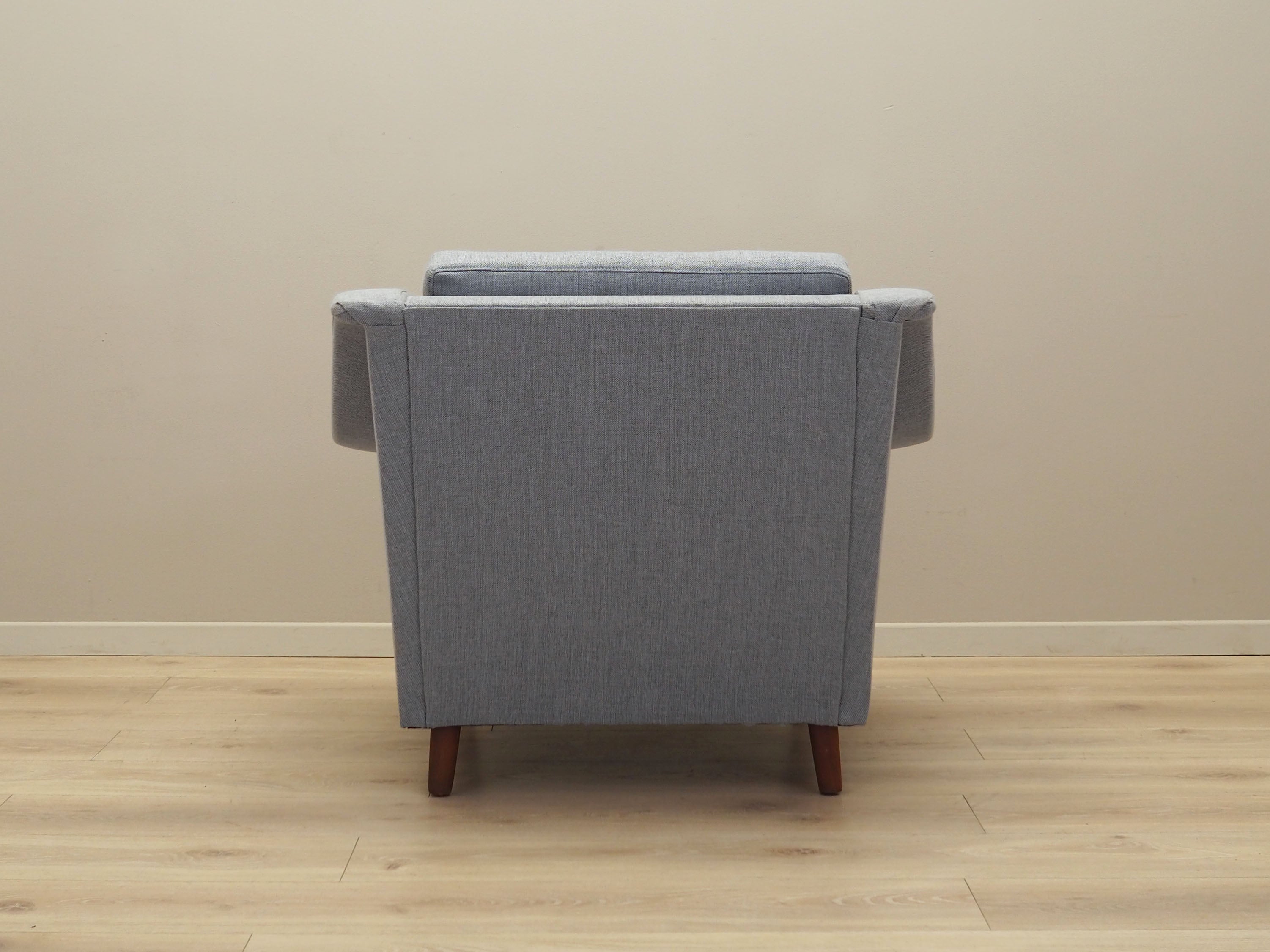 Grey_armchair_Danish_design_1960s_production_Denmark