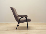 Grey_armchair_in_Italian_design_from_1970s