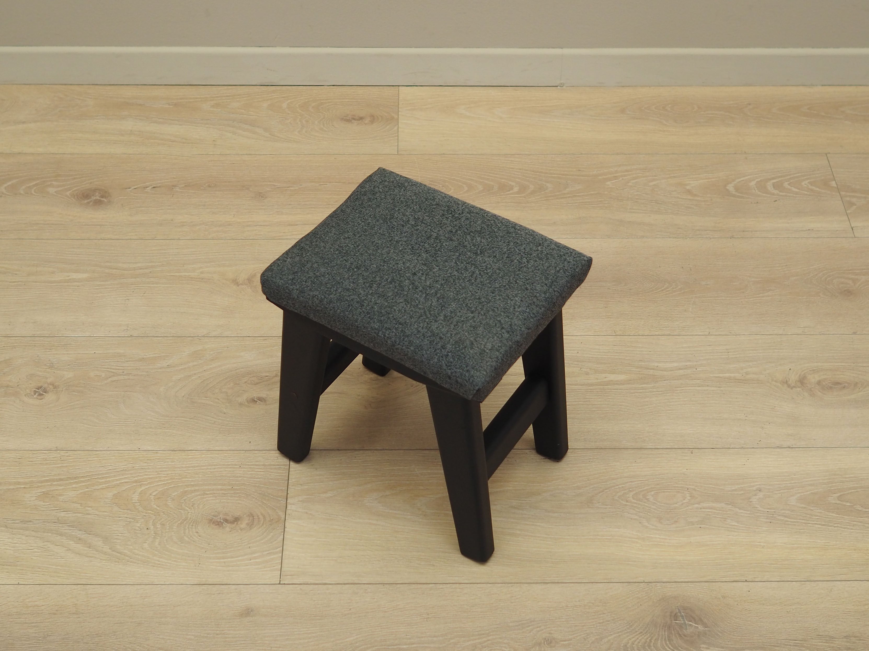 Grey_stool_Danish_design_1980s_production_Denmark