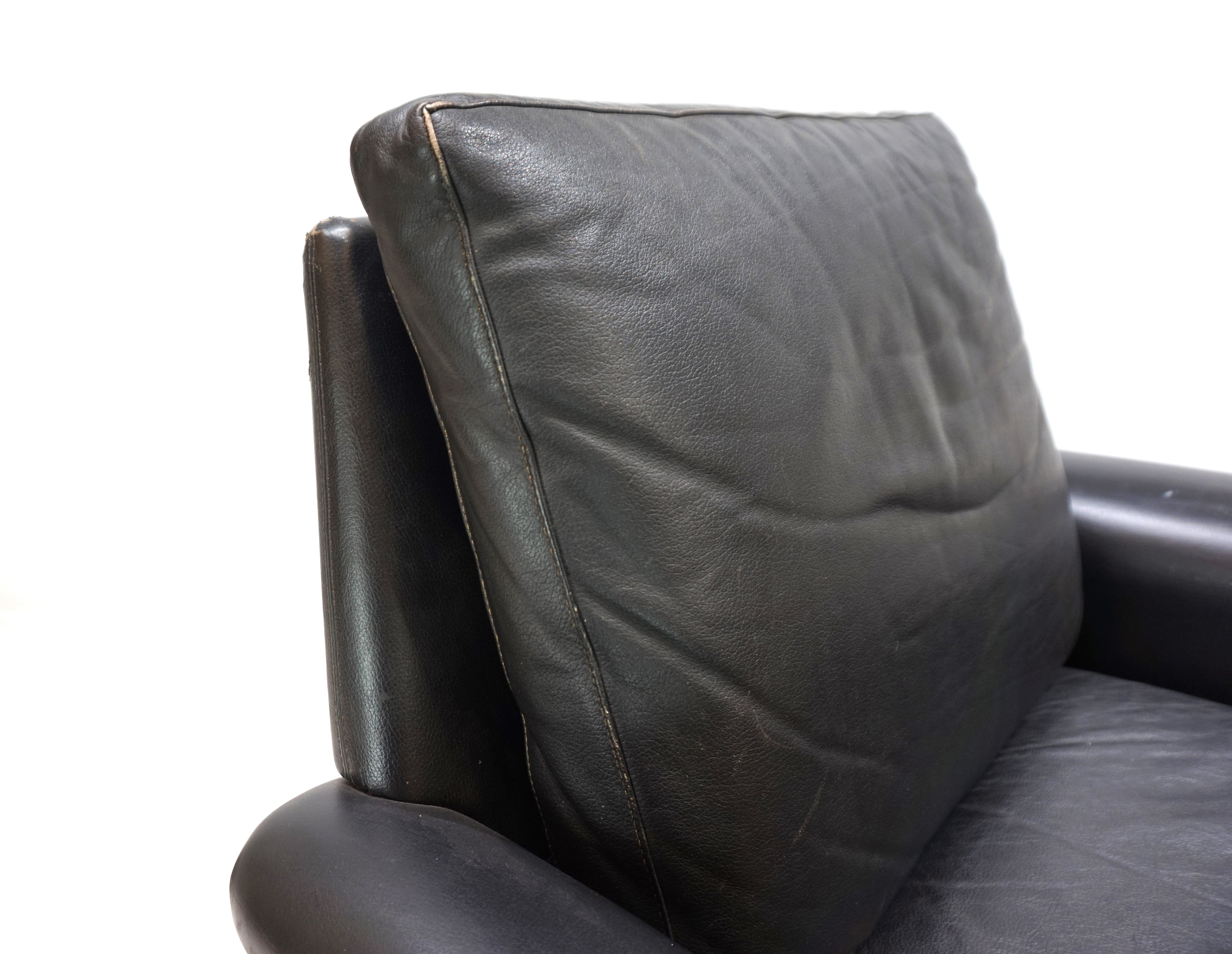 Gustav_Thams_leather_lounge_chair_from_1960
