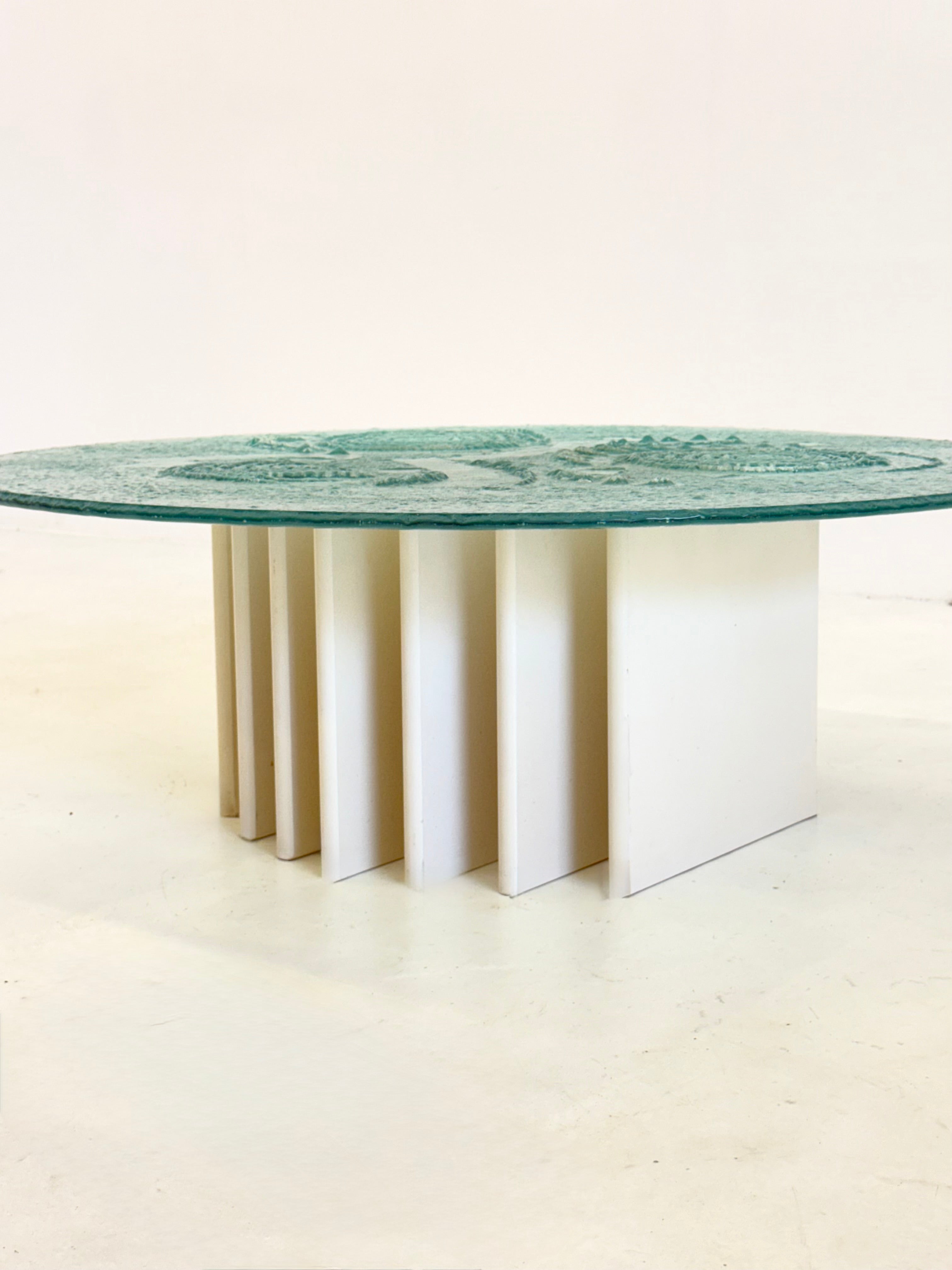 Heinz_Lilienthal_sculptural_coffee_table_with_glass_top