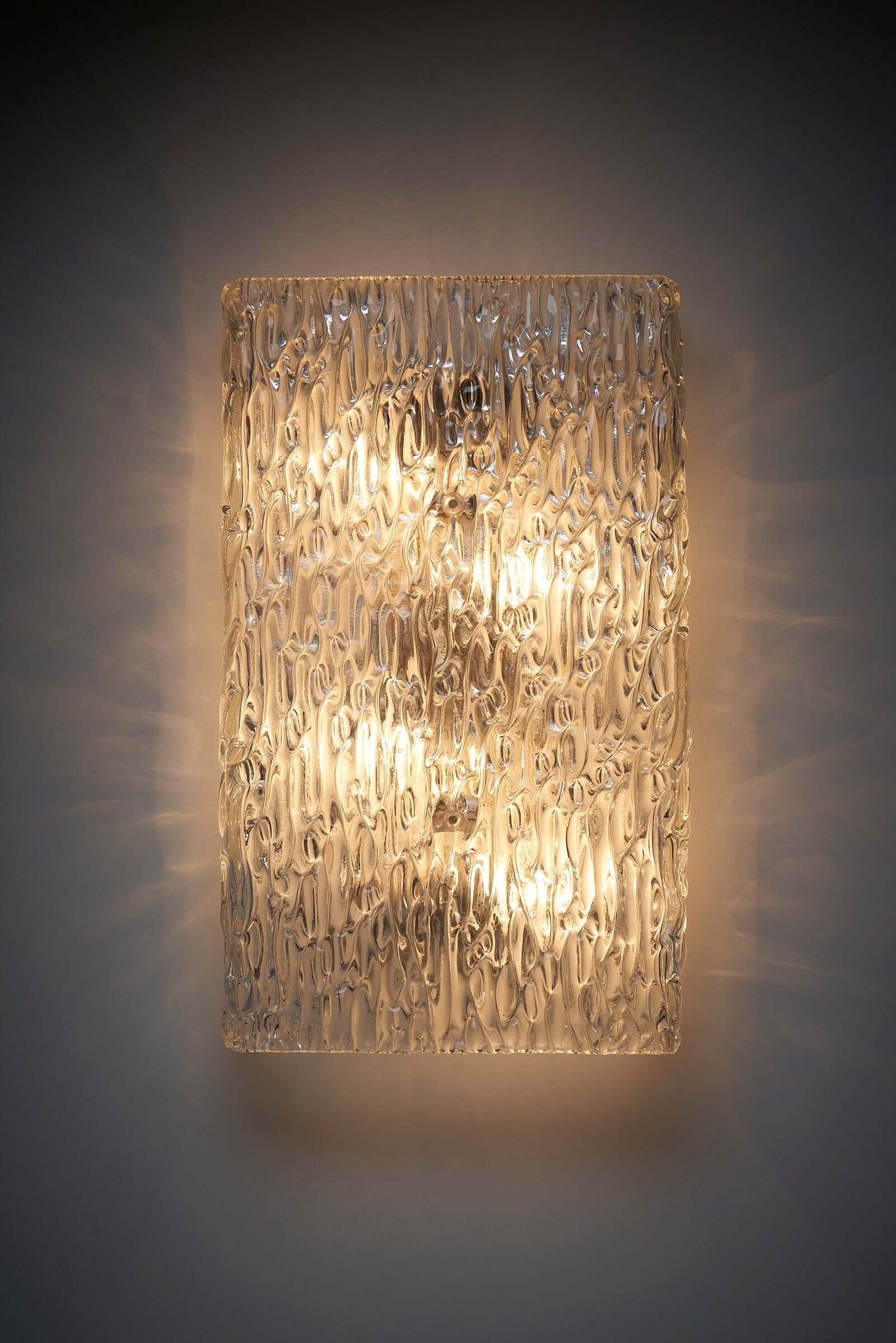Huge_Textured_Glass_Wall_Lamp_Kalmar