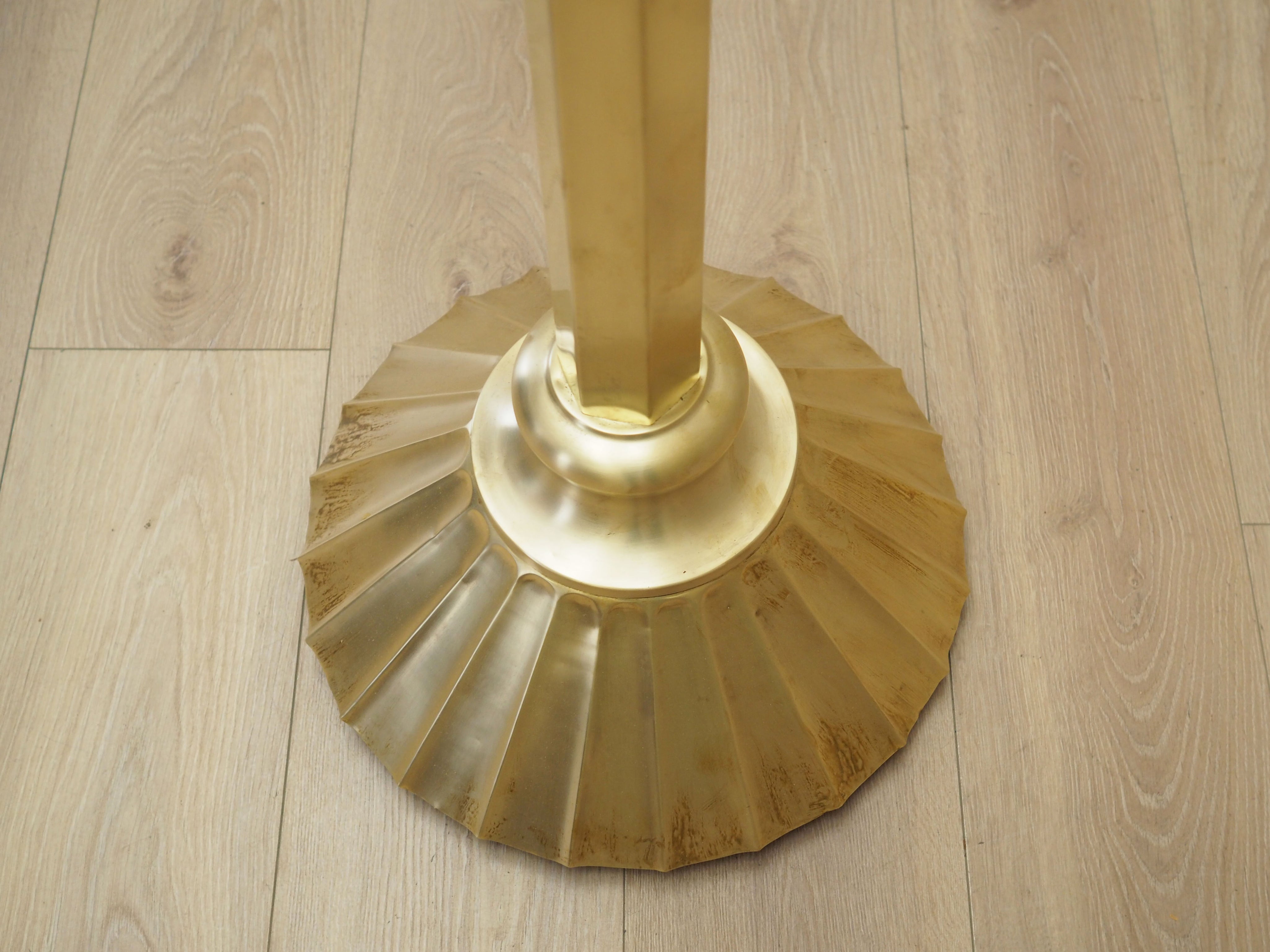 Kerosene_lamp_German_design_1920s_manufacturer_Ehrich_Graetz