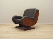 Leather_armchair_Italian_design_1970s_production_Italy