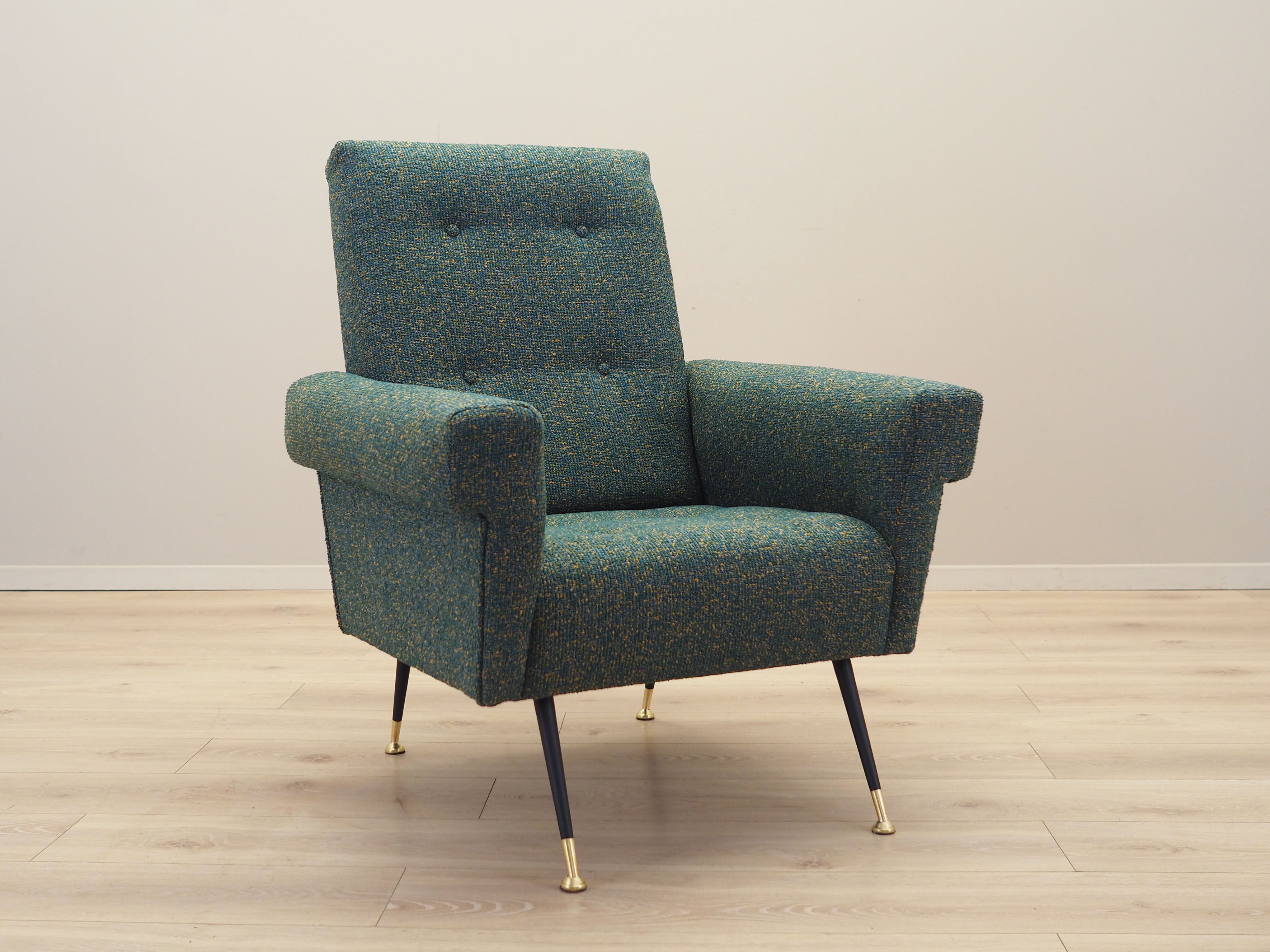 Lounge_armchair_Italian_design_1970s_production_Italy