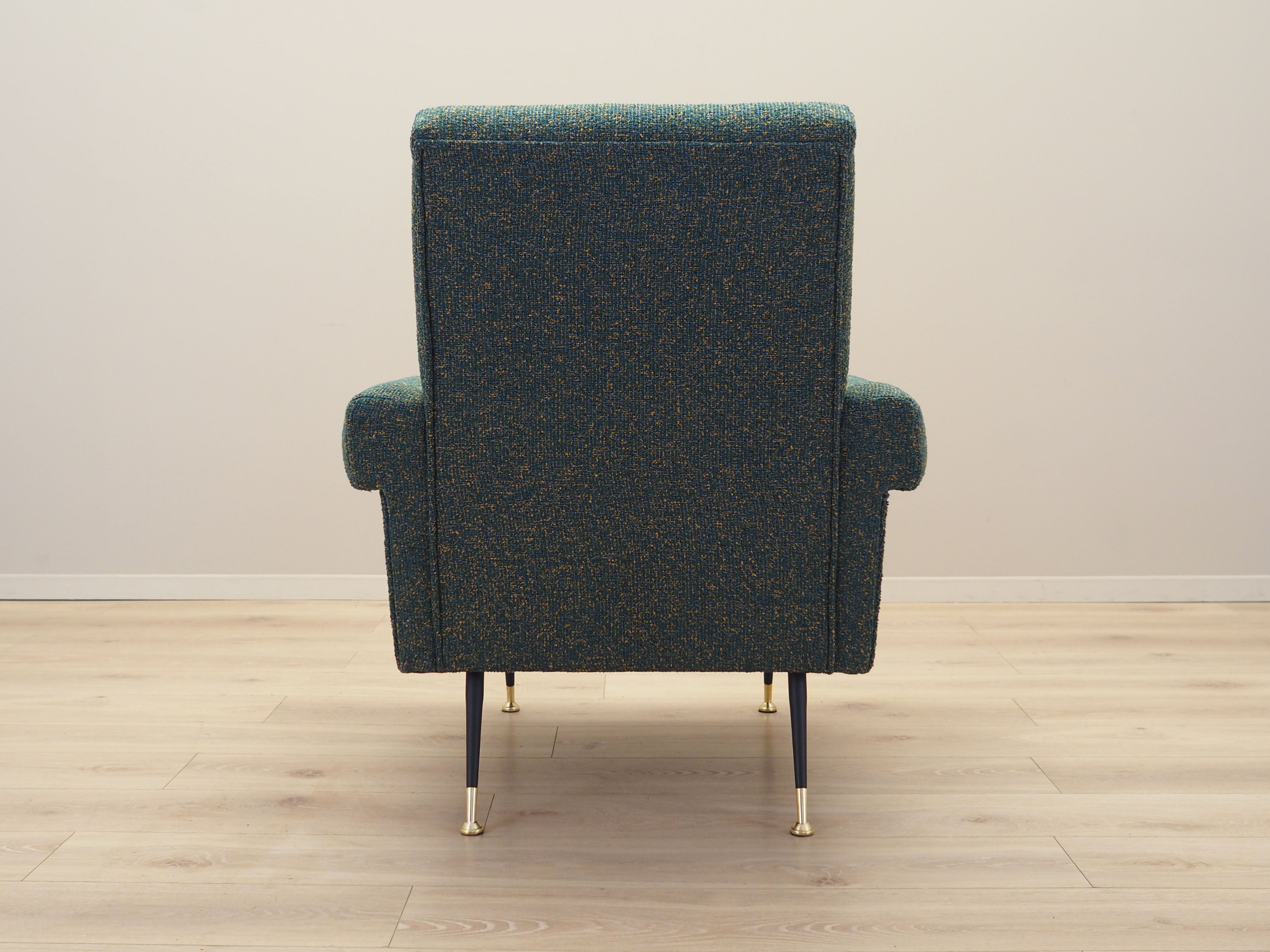 Lounge_armchair_Italian_design_1970s_production_Italy