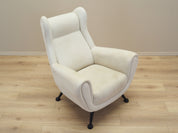 Lounge_armchair_in_Italian_design_from_1980s