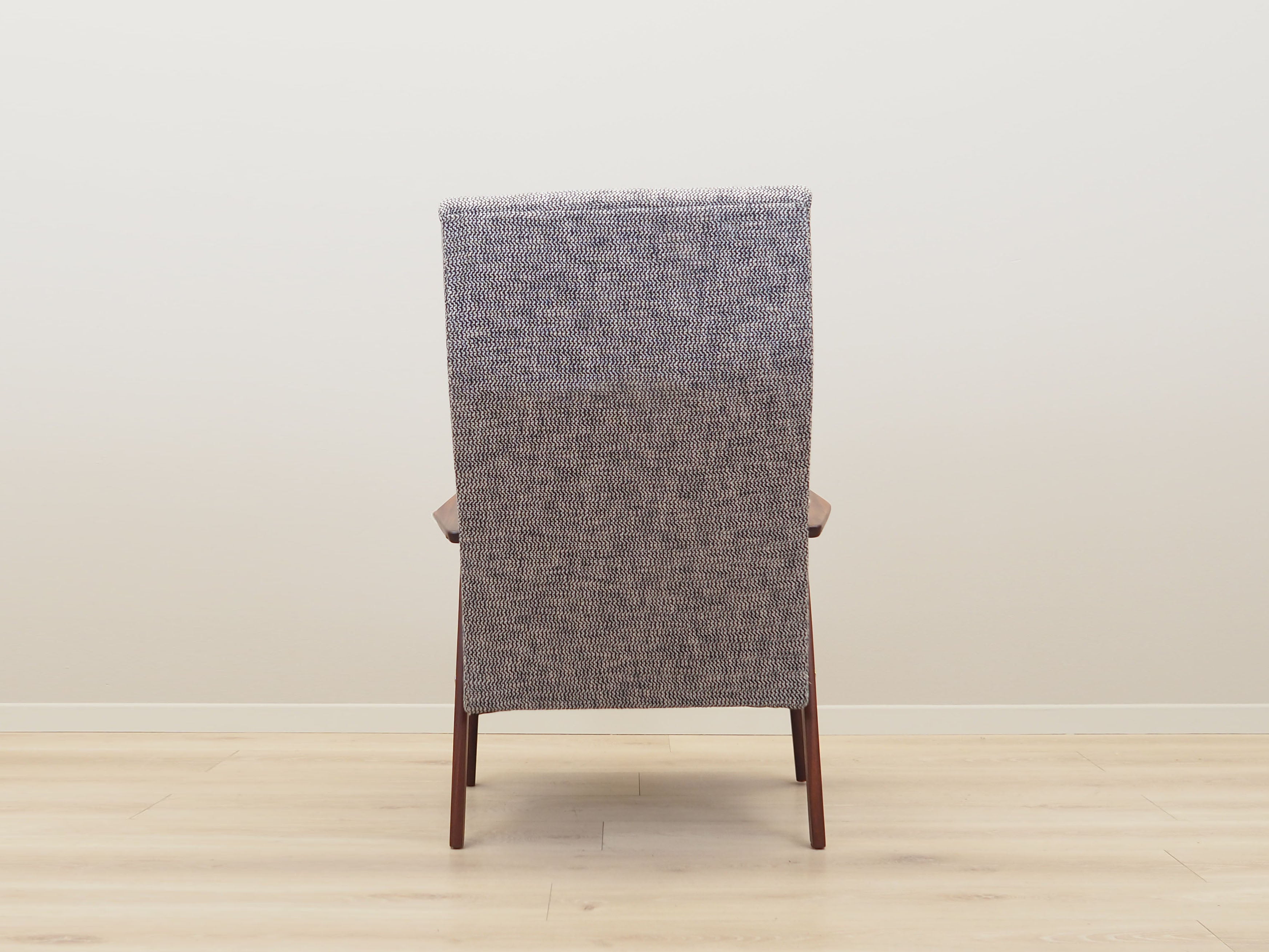 Mahogany_armchair_Danish_design_1960s_production_Denmark