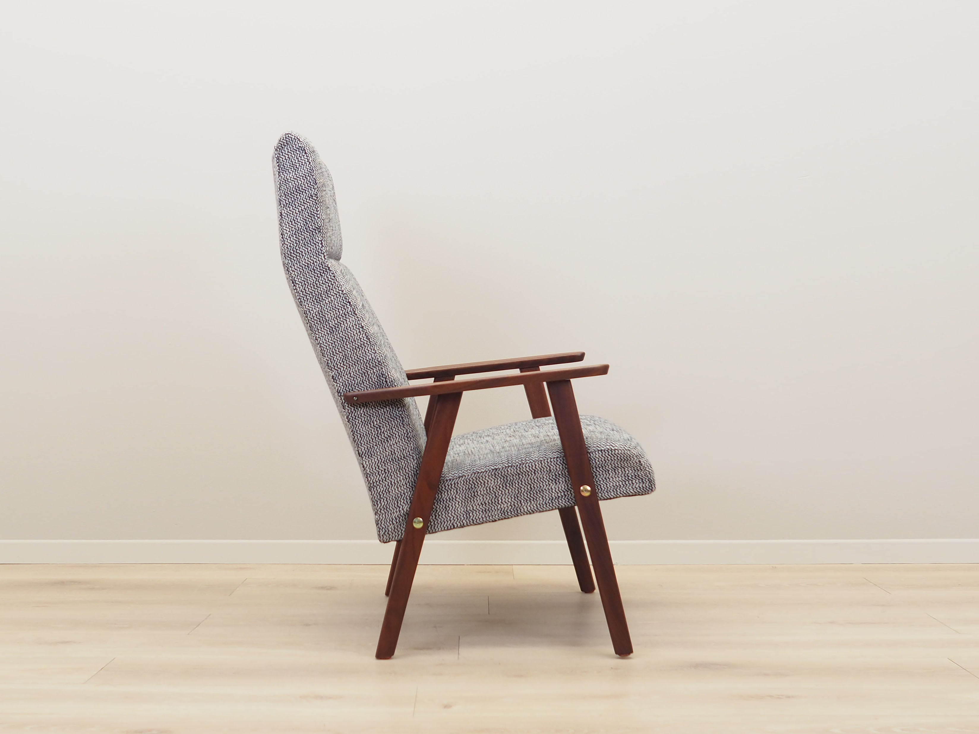Mahogany_armchair_Danish_design_1960s_production_Denmark