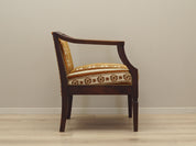 Mahogany_armchair_in_Danish_design_1970s_production_Denmark