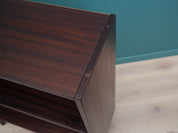 Mahogany_bookcase_Danish_design_1960s_manufacturer_Hammel_M_belfabrik