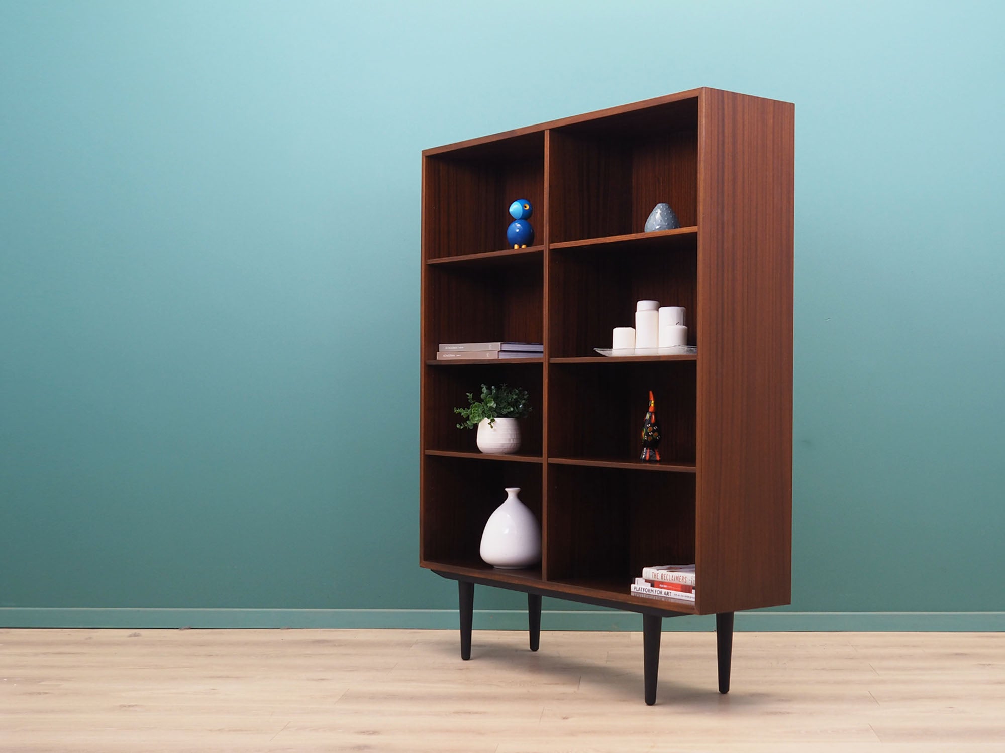 Mahogany_bookcase_Danish_design_1970s_production_Omann_Jun