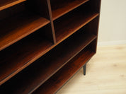 Mahogany_bookcase_in_Danish_design_from_1970s_manufacturer_Omann_Jun