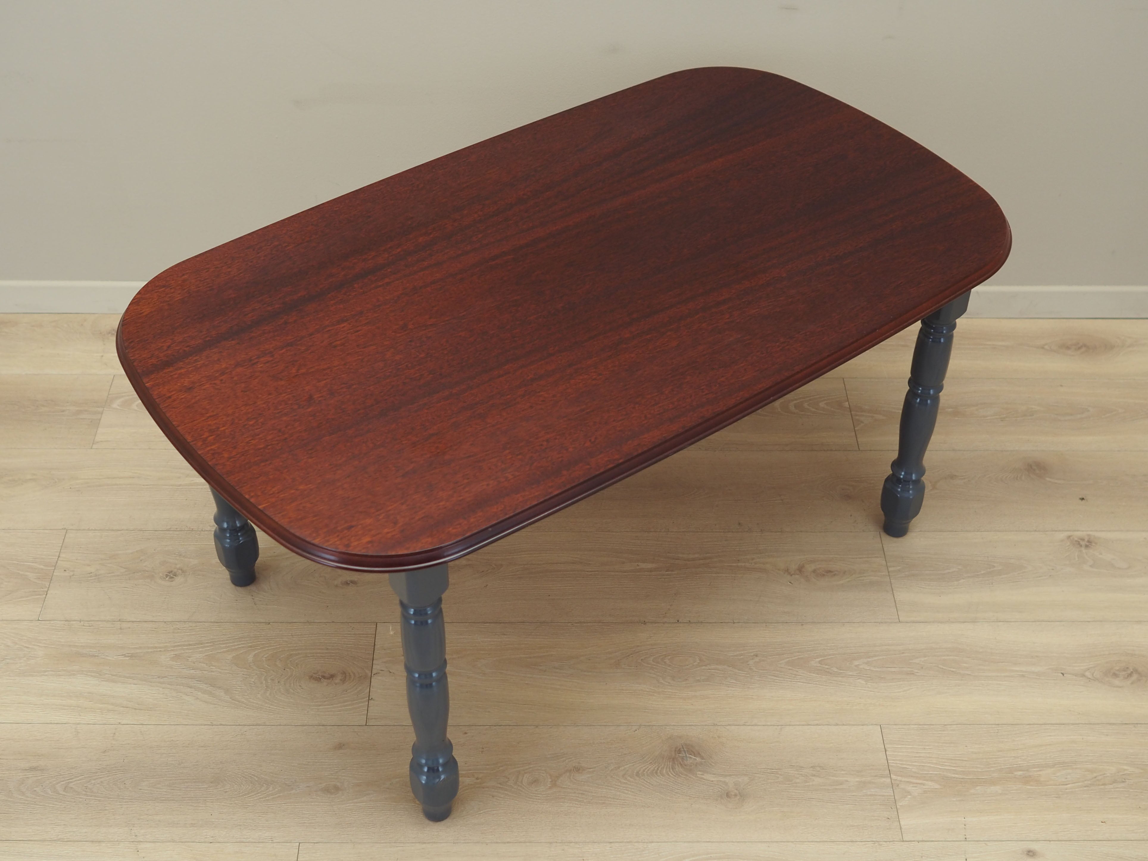 Mahogany_coffee_table_Danish_design_1960s_production_Denmark