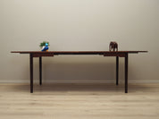Mahogany_table_Danish_design_1970s_production_Denmark