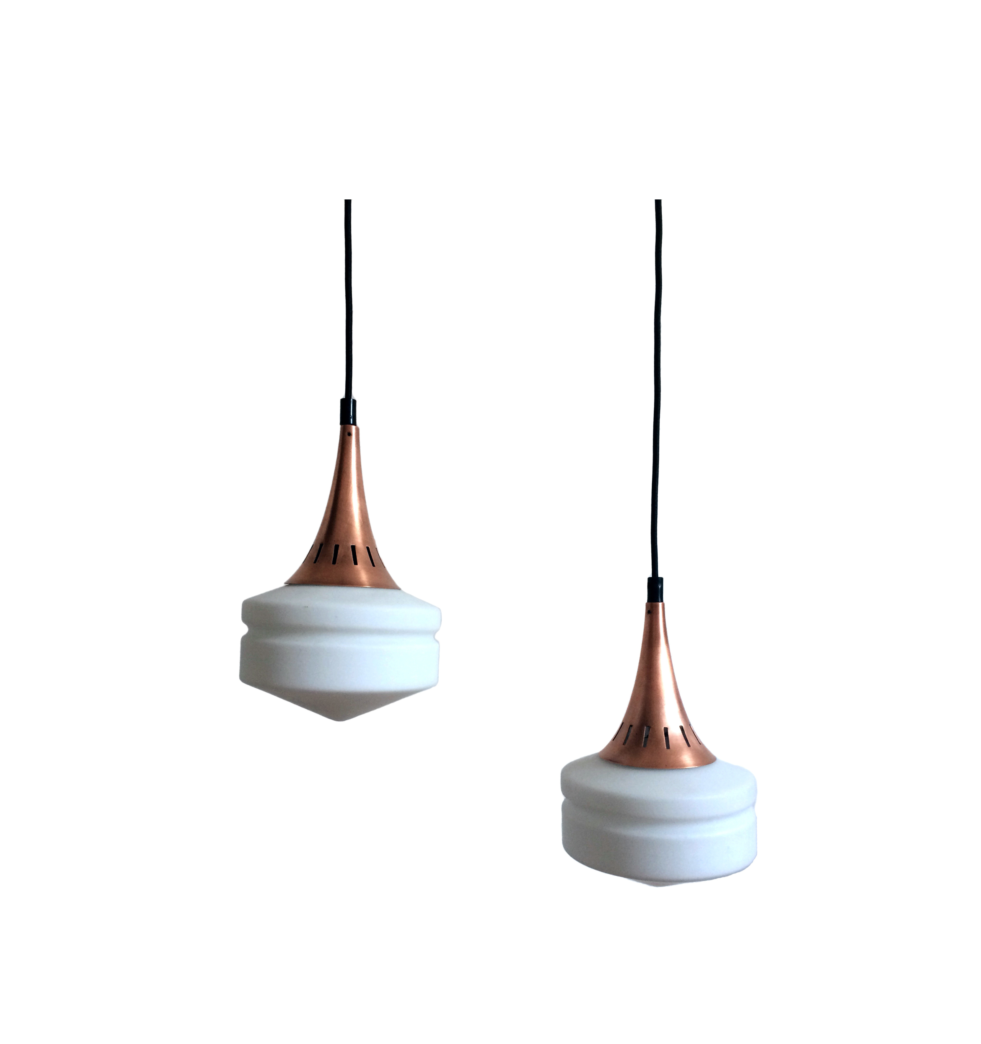 Mid-Century_Italian_Pendant_Lamp_in_Copper_and_Milky_White_Glass_1960s