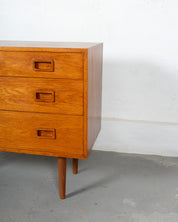 Mid_Century_Commode_made_of_Teak,_UK