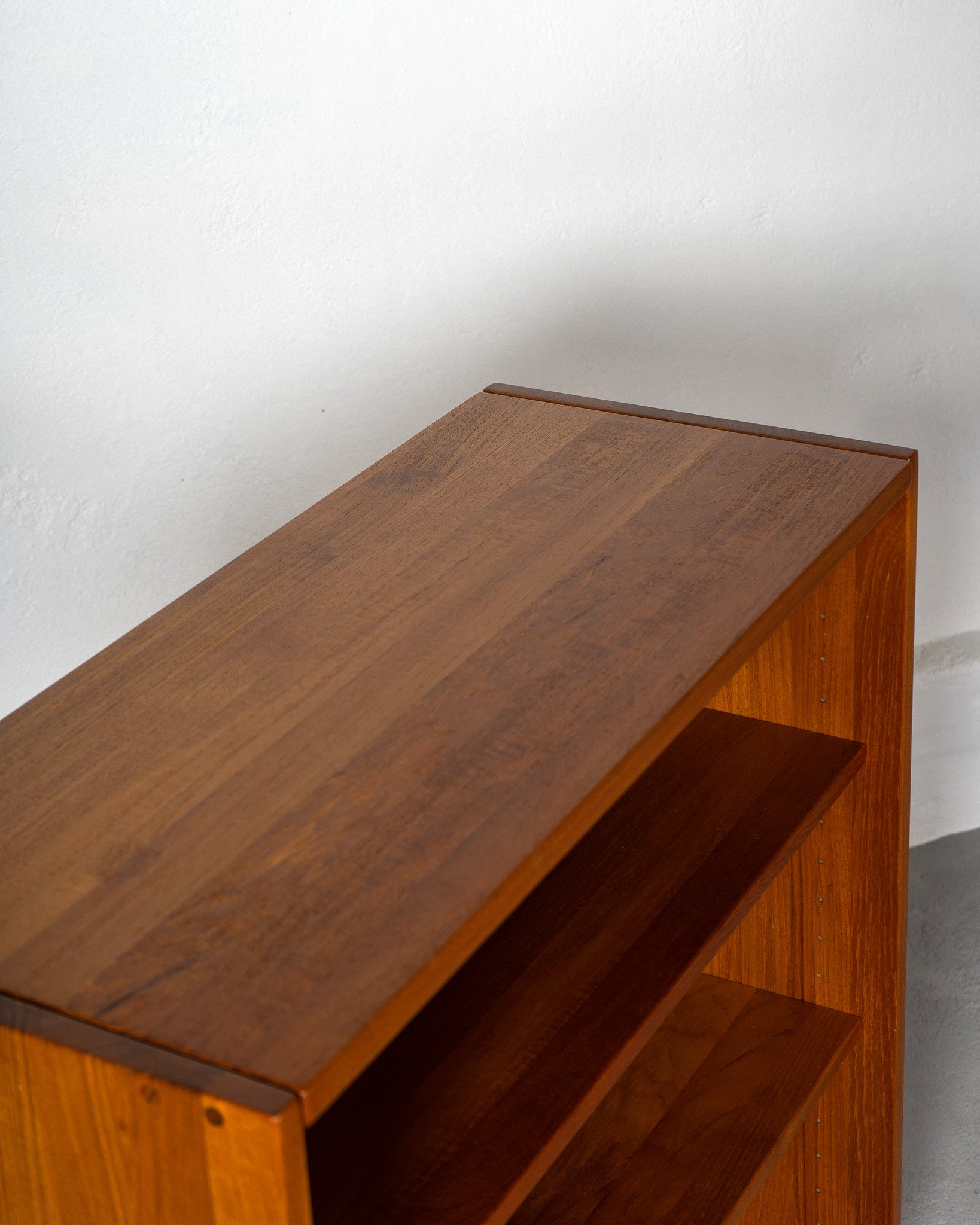 Mid_Century_Solid_Teak_Shelving_Bookcase_Germany