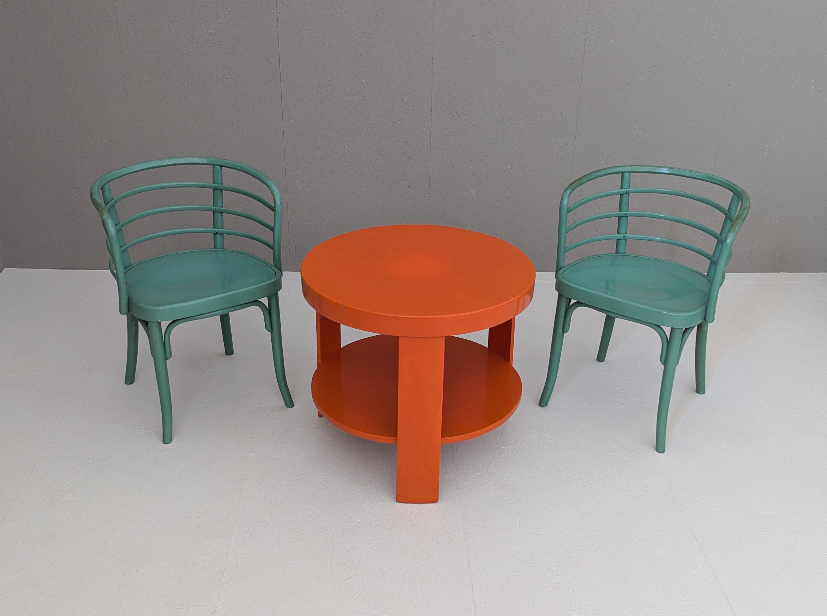 Modern_Viennese_Set_Thonet_B_246_Chairs_T_142_Table_by_Josef_Frank_1930s