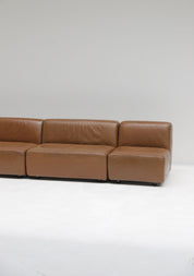 Modular_leather_sofa,_manufactured_by_Durlet,_Belgium,_1970s.