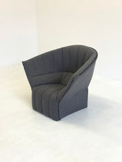 Moel_armchair_in_dark_gray_from_Ligne_Roset_by_Inga_Semp