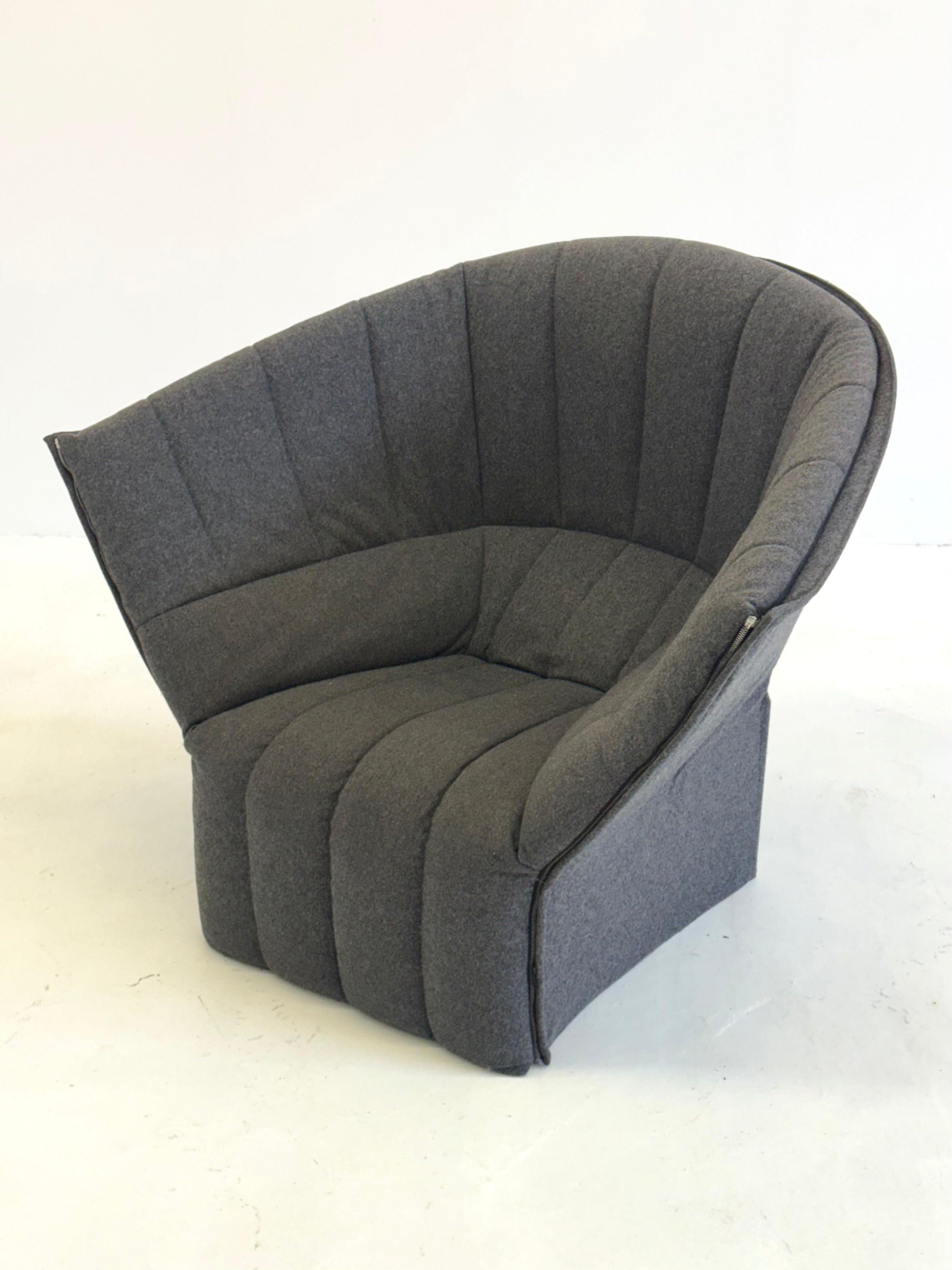 Moel_armchair_in_dark_gray_from_Ligne_Roset_by_Inga_Semp