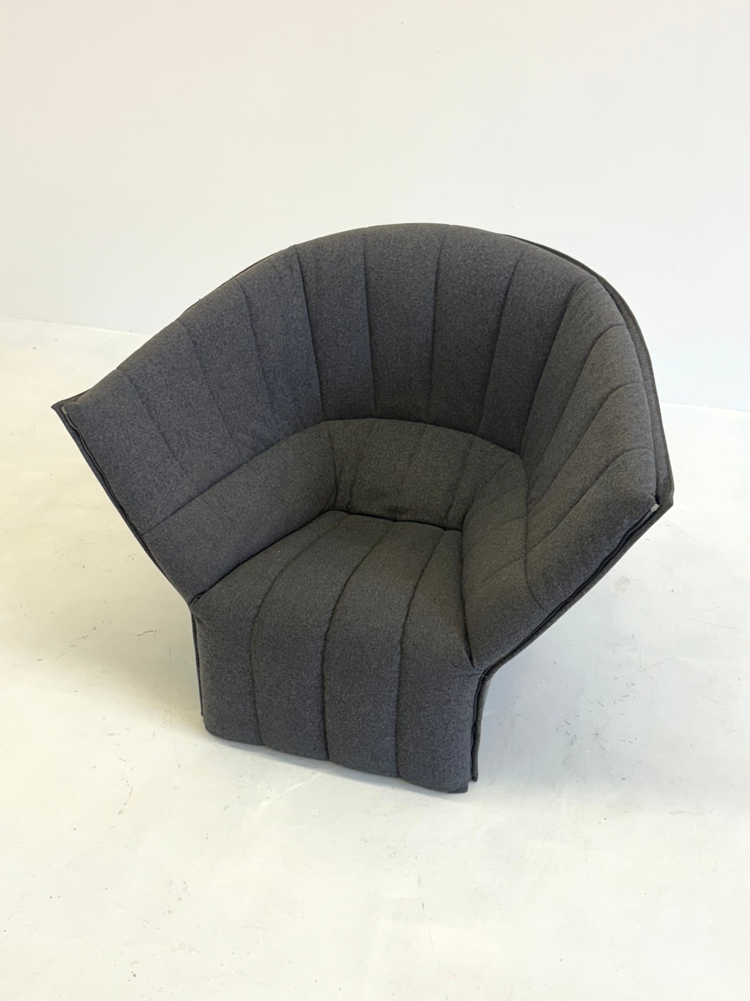 Moel_armchair_in_dark_gray_from_Ligne_Roset_by_Inga_Semp