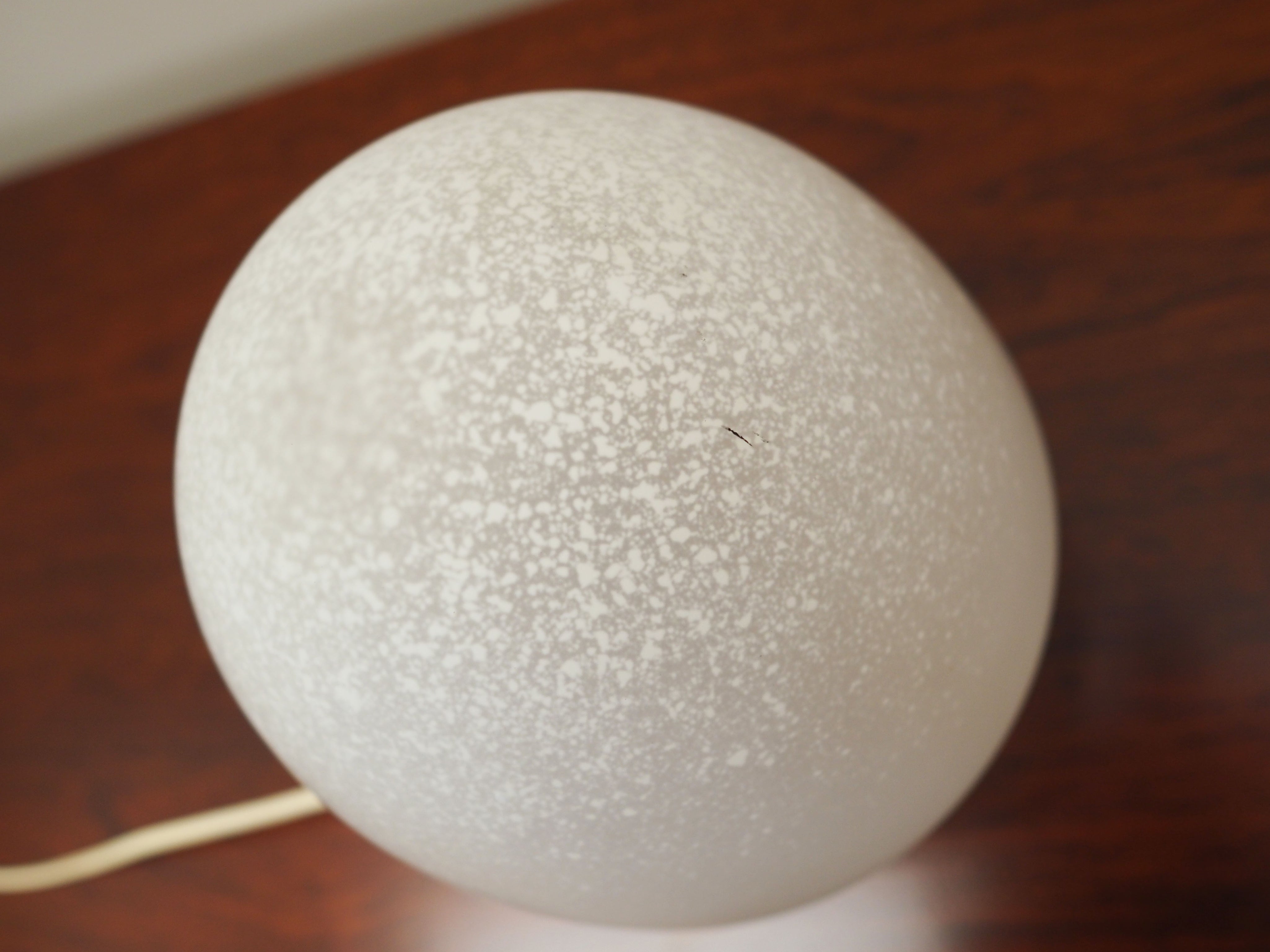 Mushroom_bedside_lamp_Danish_design_1970s_production_Denmark