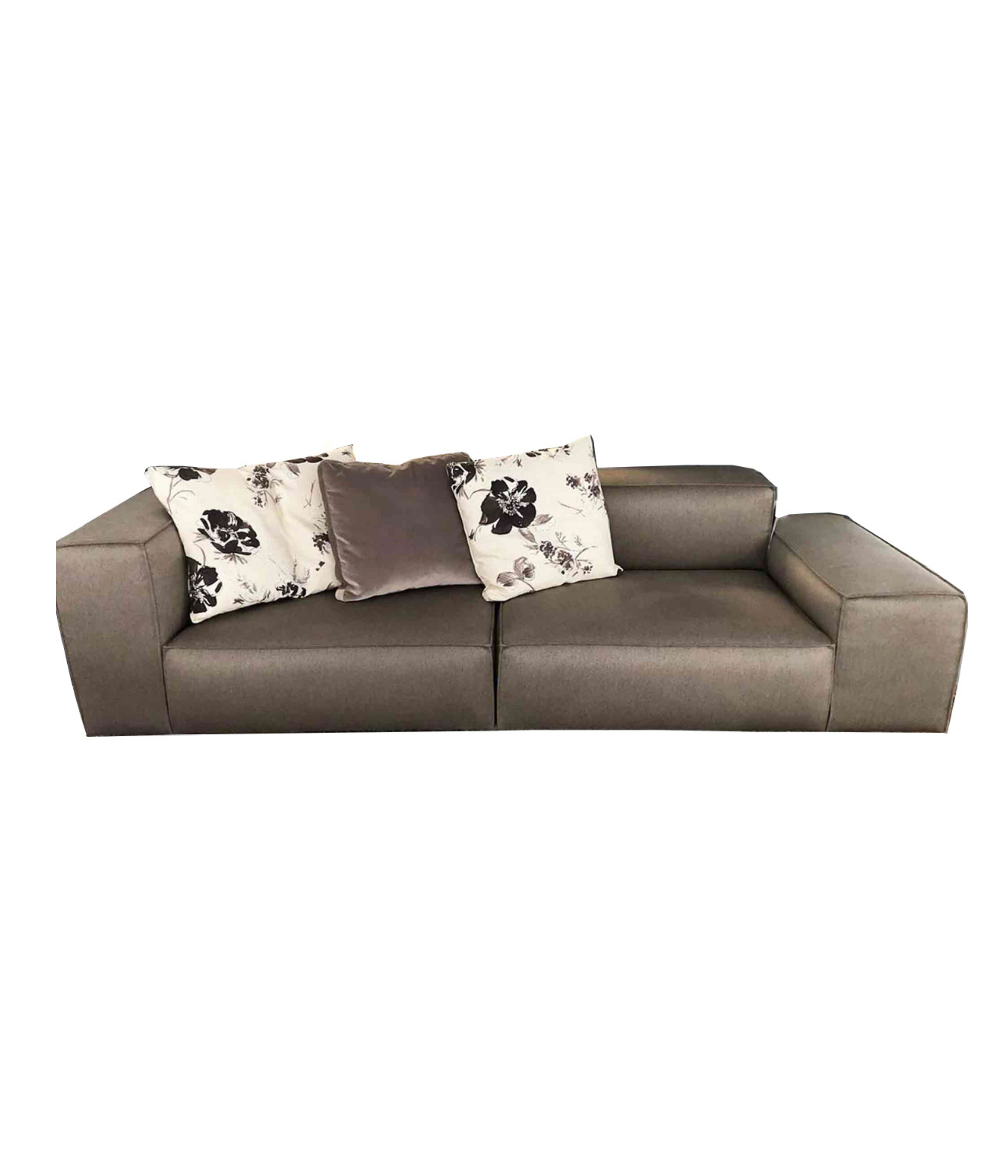 Neowall_Sofa_by_Living_Divani_Iconic_Italian_Design_Supreme_Comfort