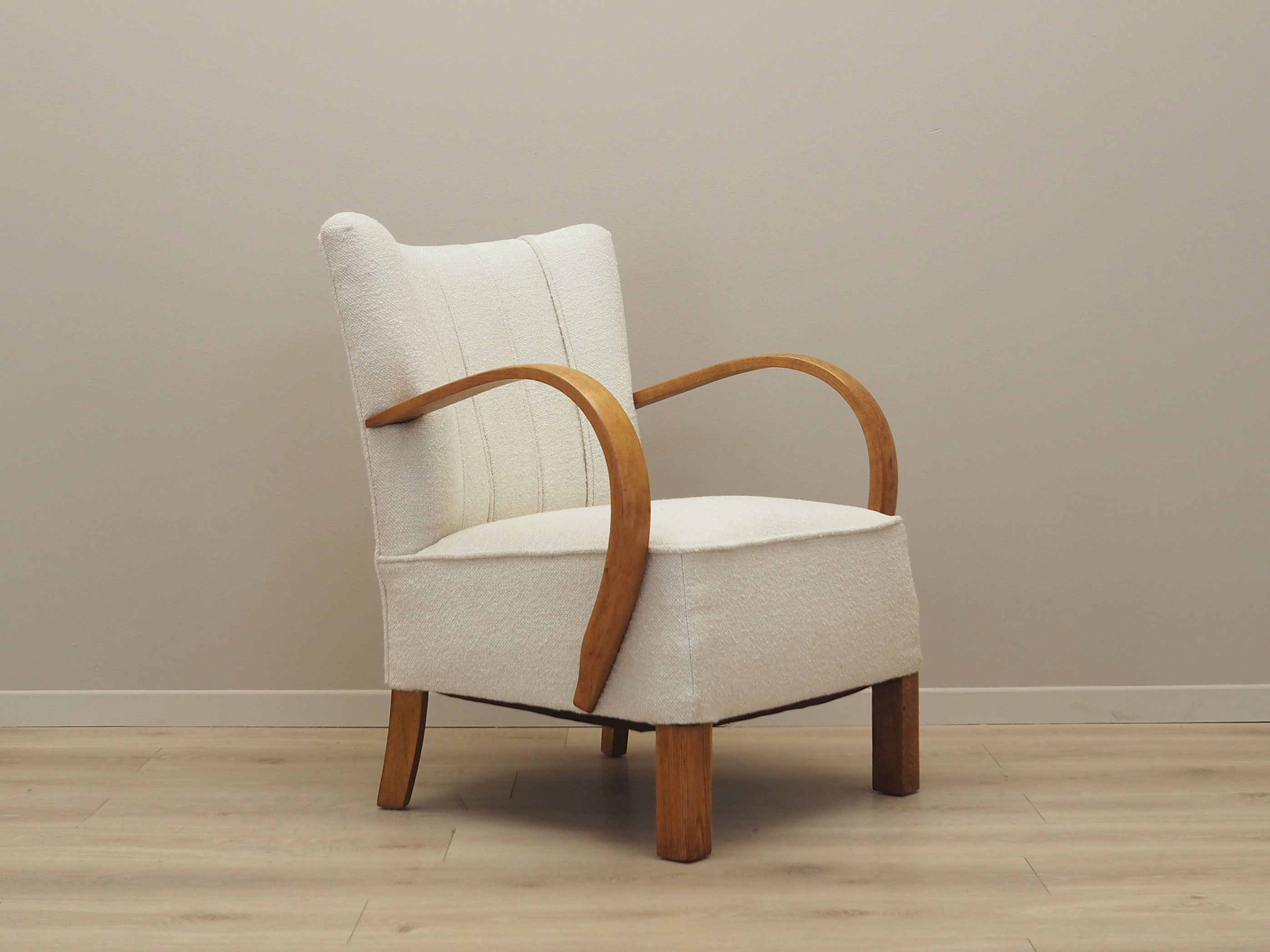 Oak_armchair_Art_Deco_1950s_production_Denmark