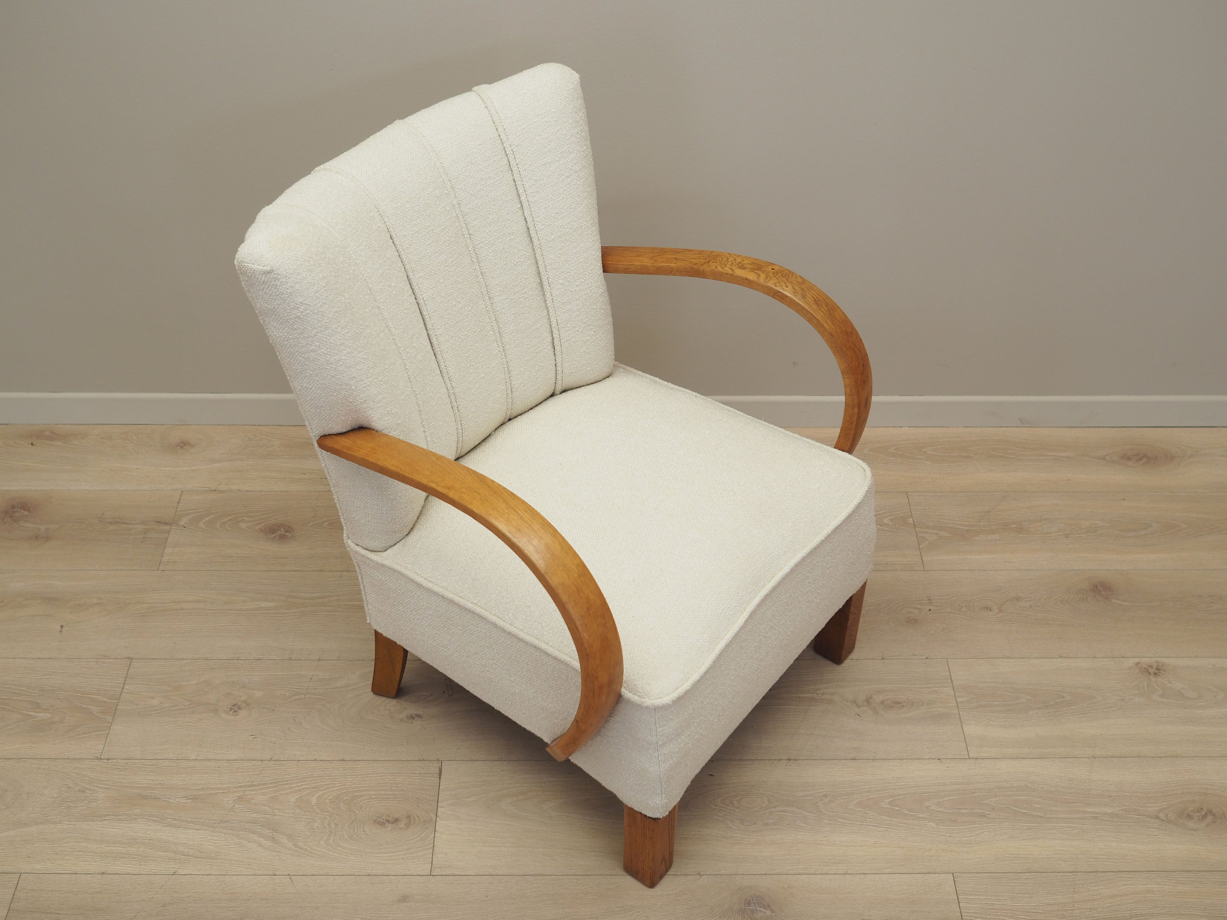 Oak_armchair_Art_Deco_1950s_production_Denmark