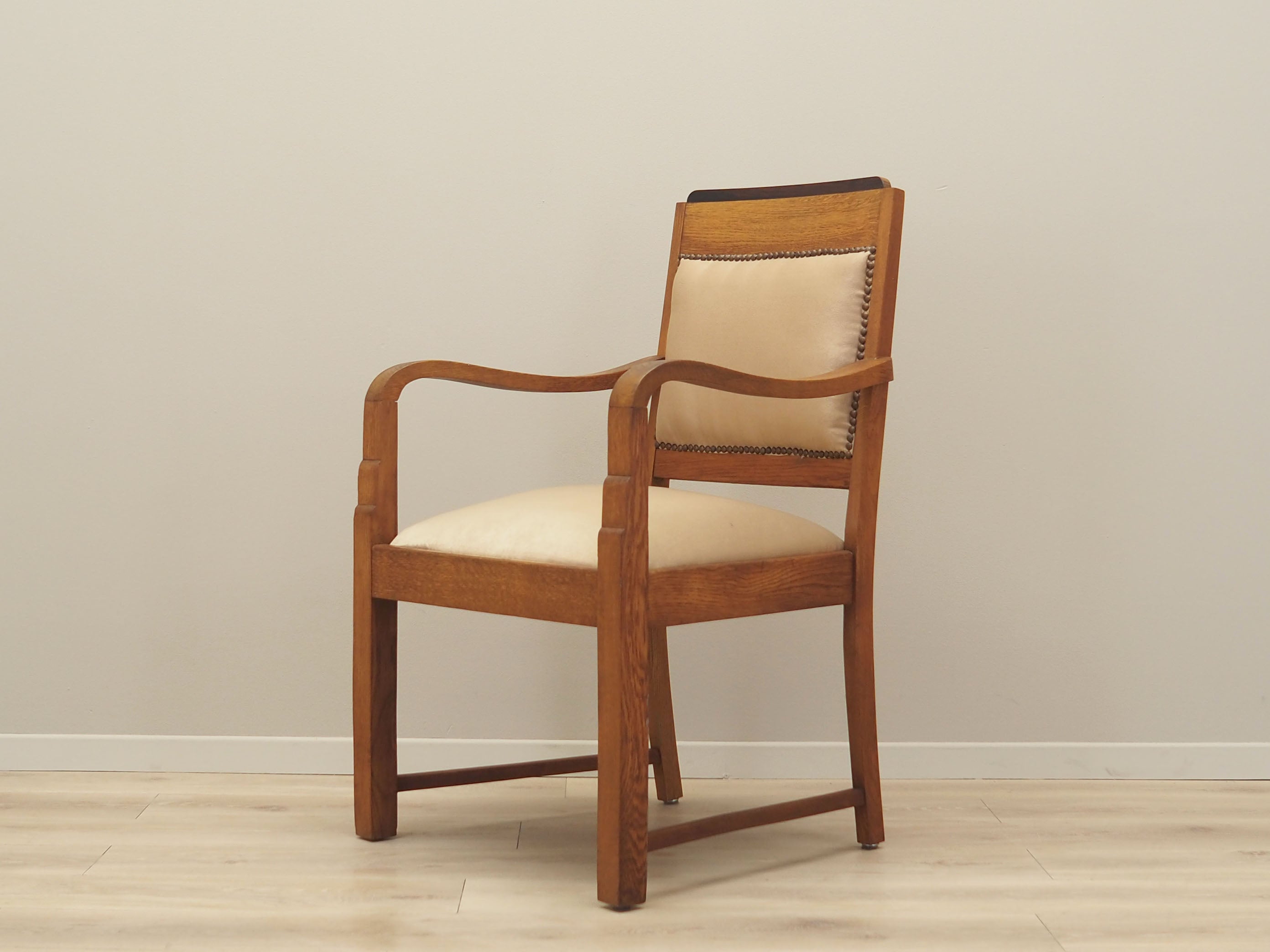 Oak_armchair_Art_Deco_from_1950s_production_Denmark