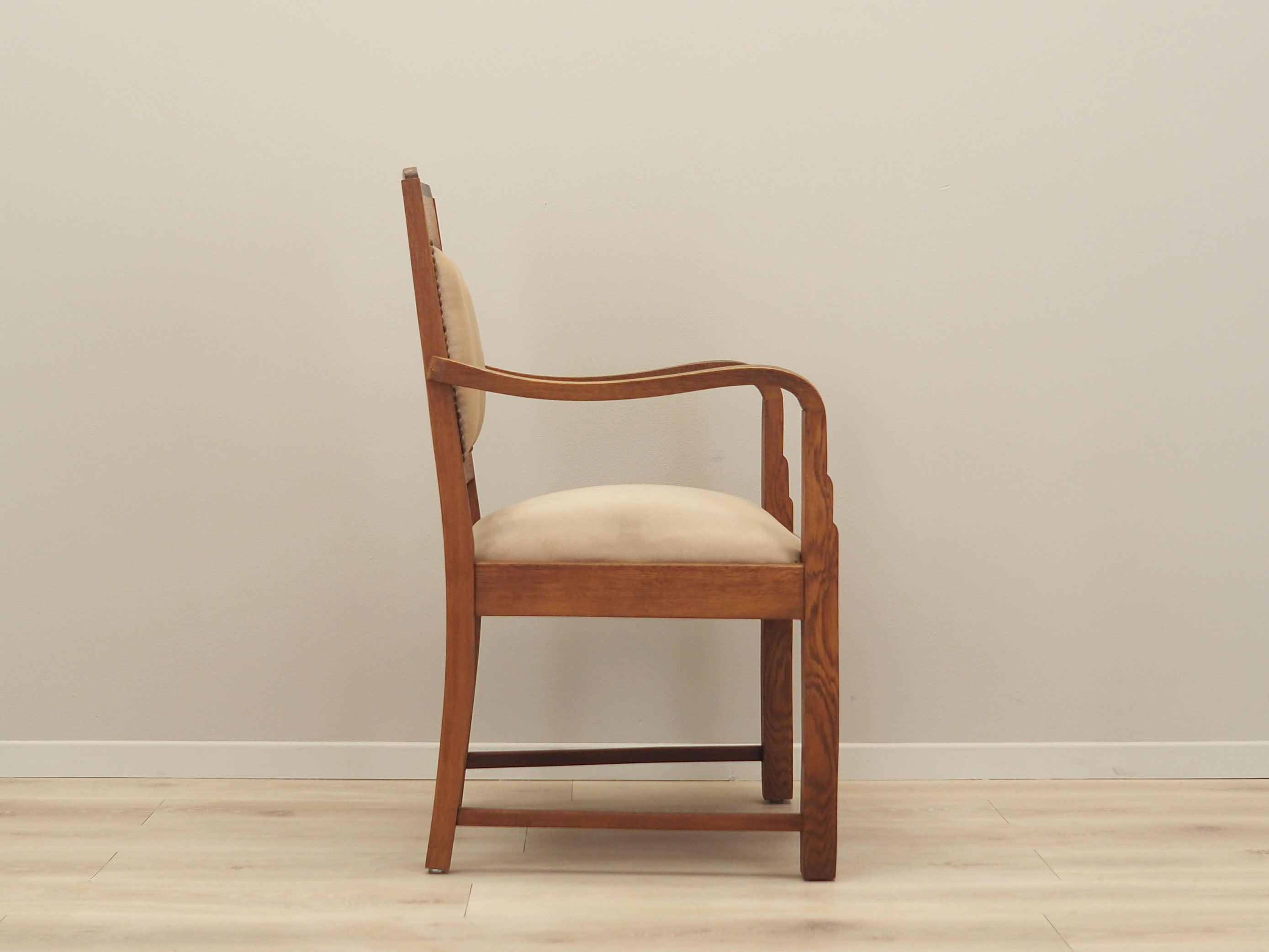 Oak_armchair_Art_Deco_from_1950s_production_Denmark