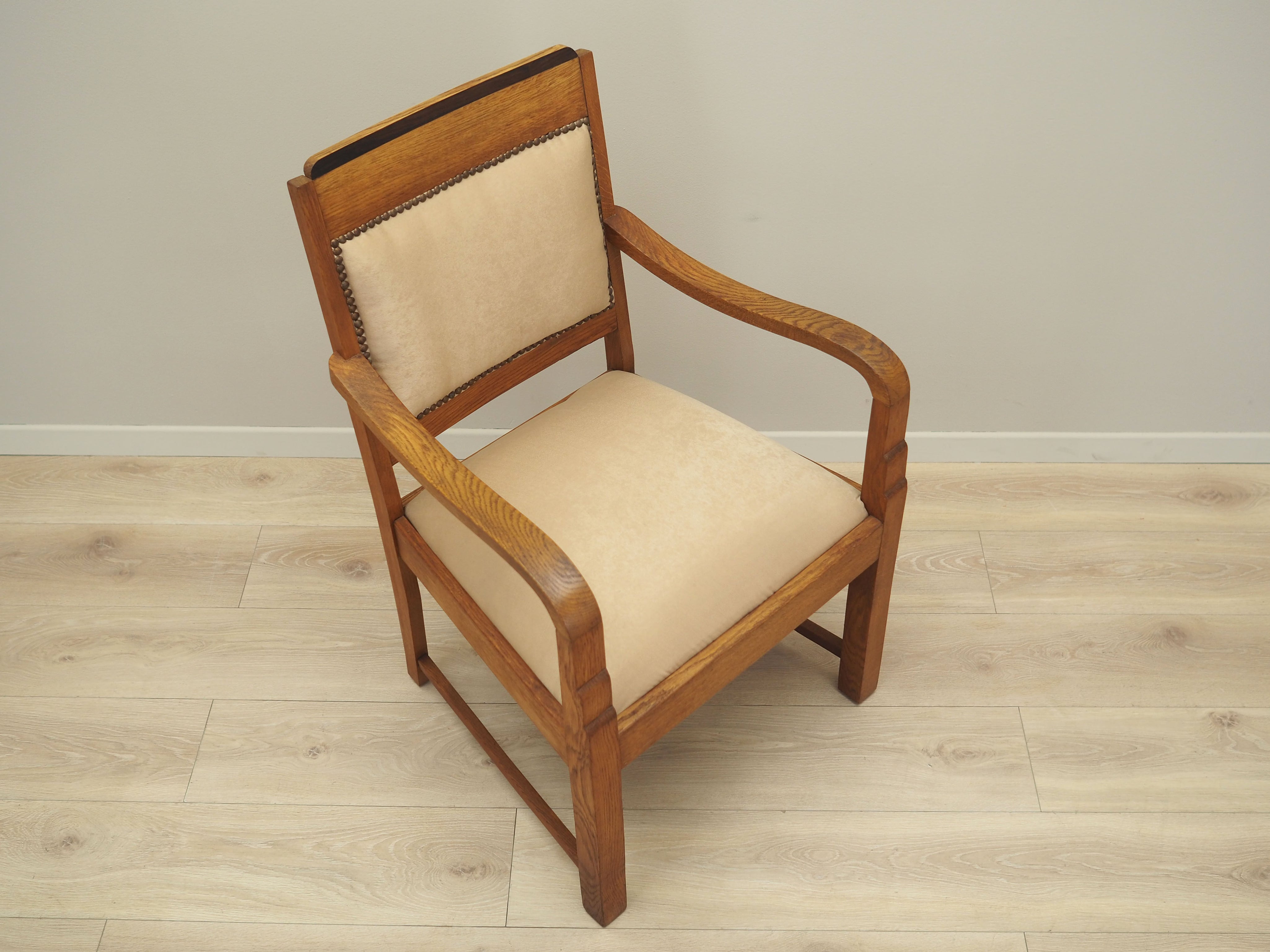 Oak_armchair_Art_Deco_from_1950s_production_Denmark