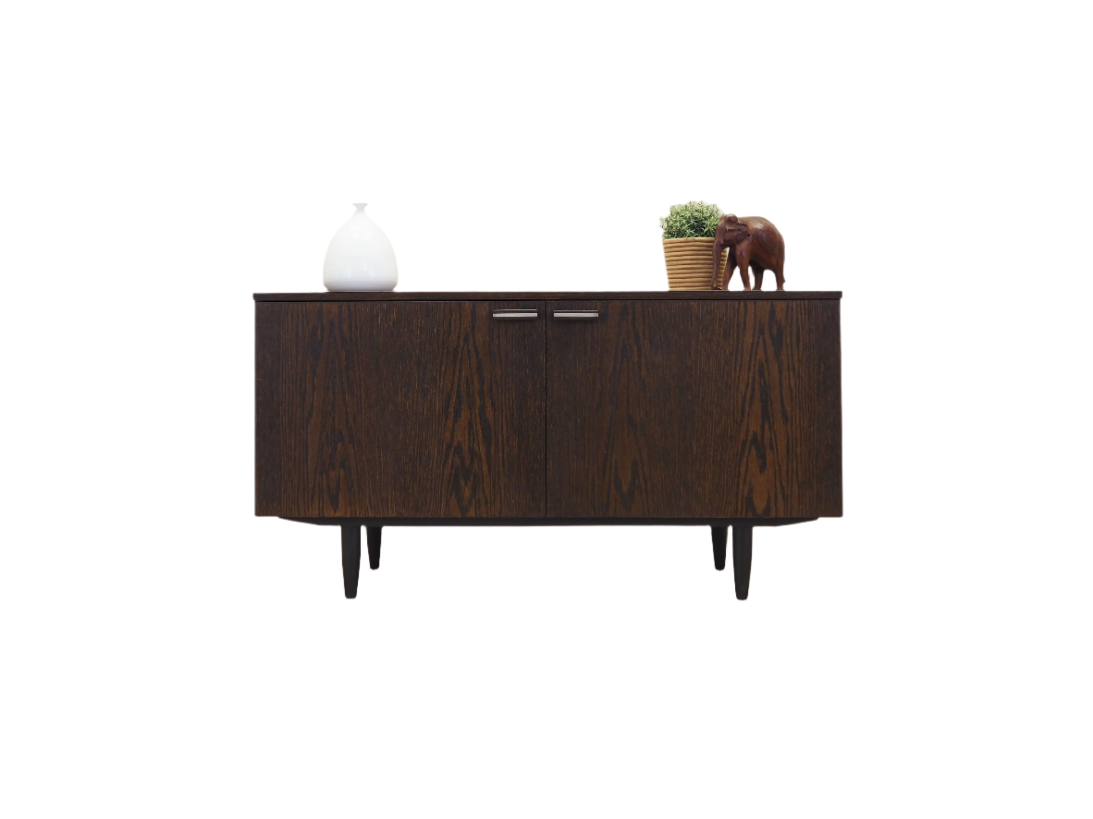 Oak_cabinet_Danish_design_1970s_production_Denmark