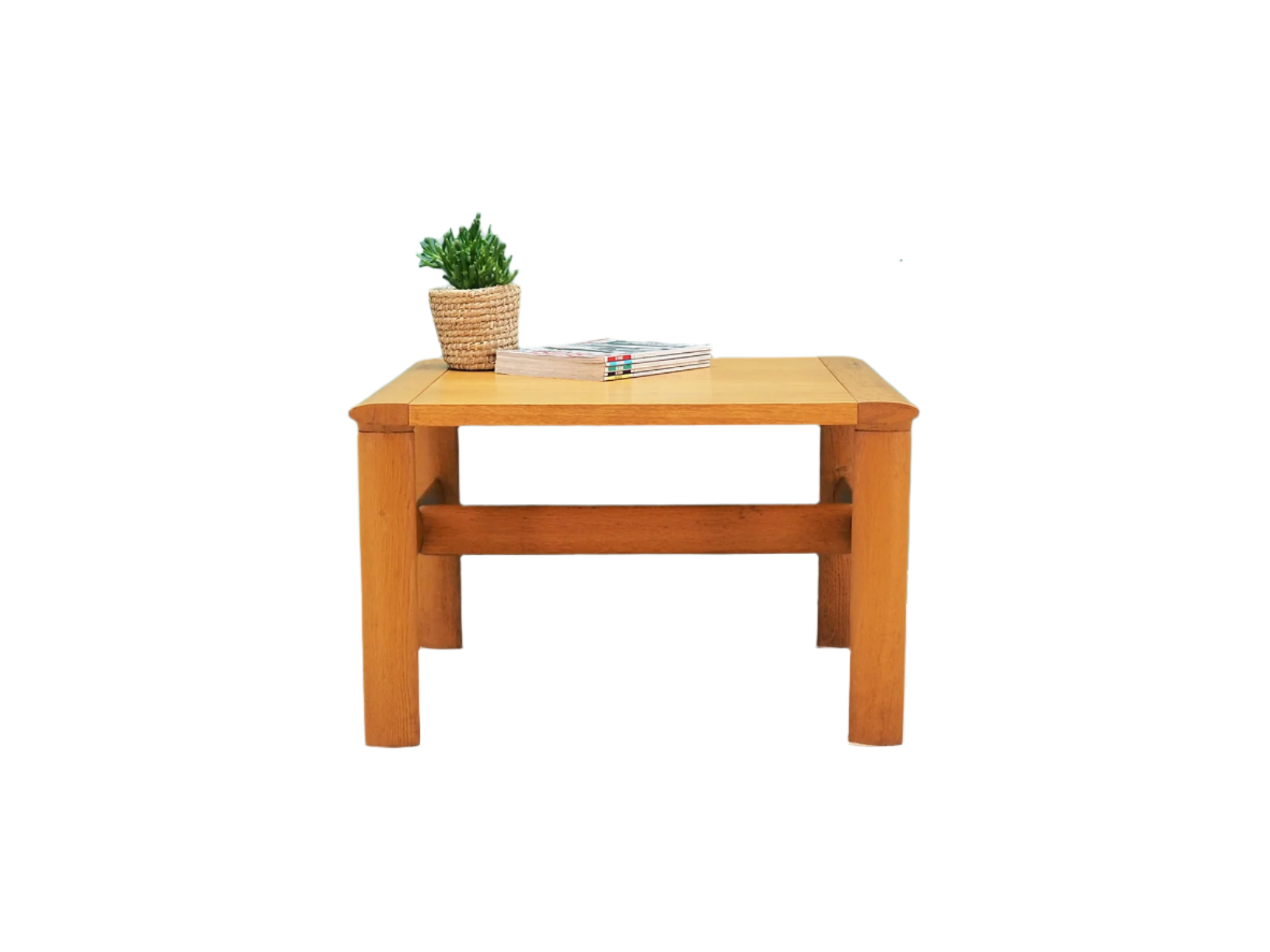 Oak_coffee_table_in_Danish_design_1960s_production_Denmark