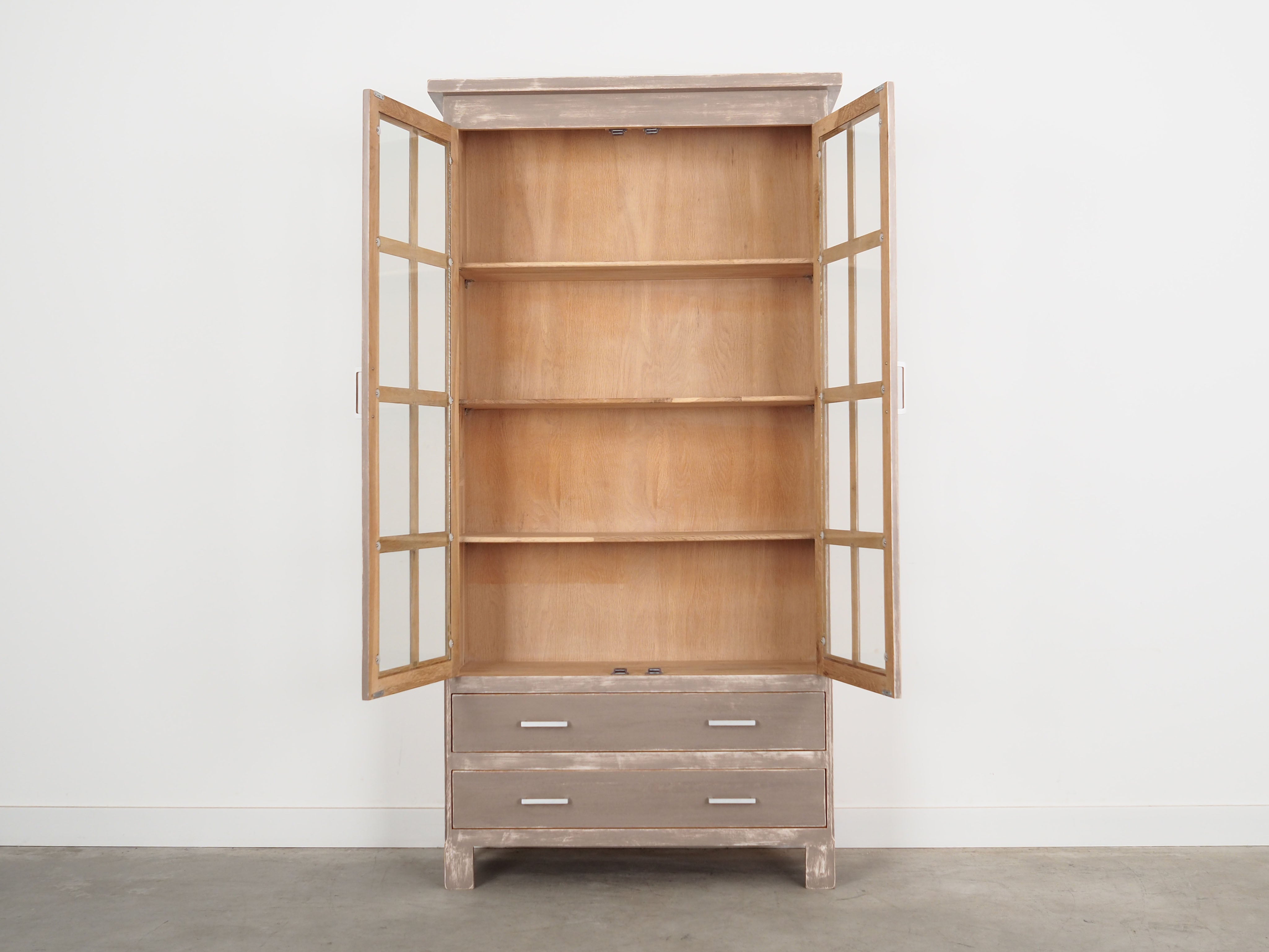 Oak_showcase_Danish_design_1980s_production_Denmark