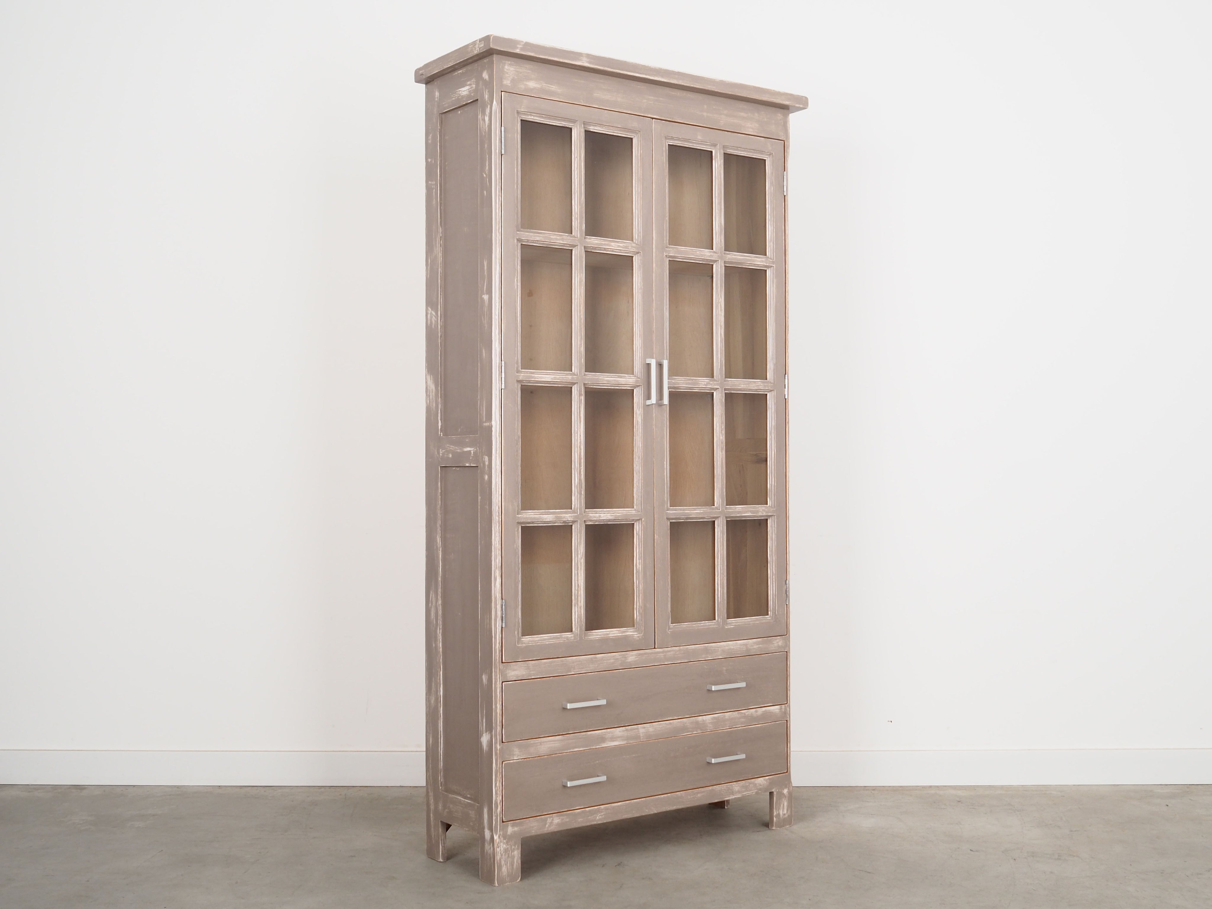 Oak_showcase_Danish_design_1980s_production_Denmark