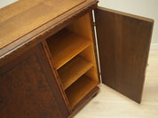 Oak_sideboard_Danish_design_1960s_production_Denmark