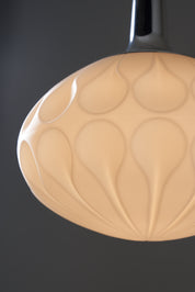 Opal_Glass_Pendant_with_Teardrop_Motive_Peill+Putzler