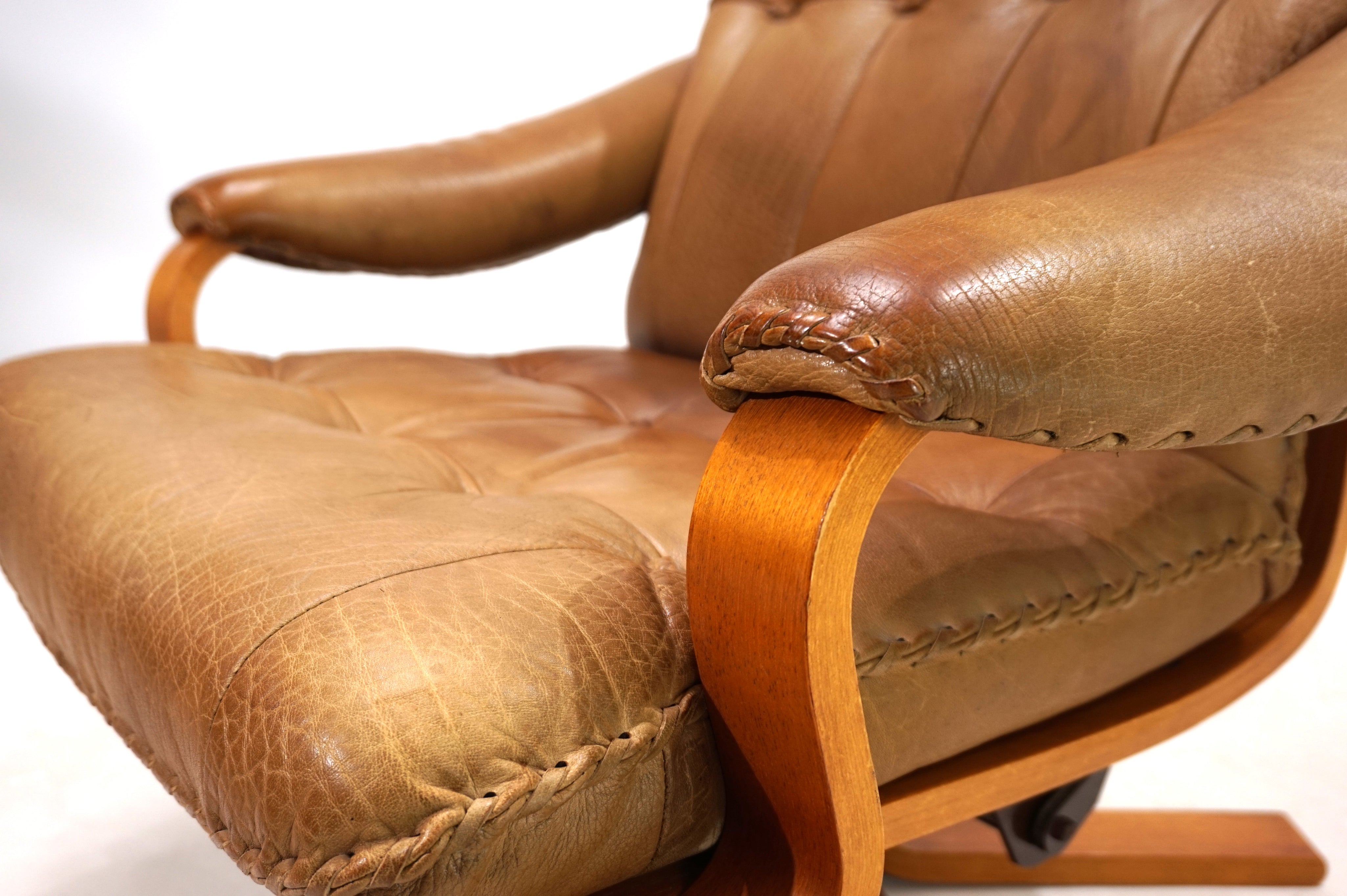 P._Schultz_Co._Denmark_leather_armchair_1960