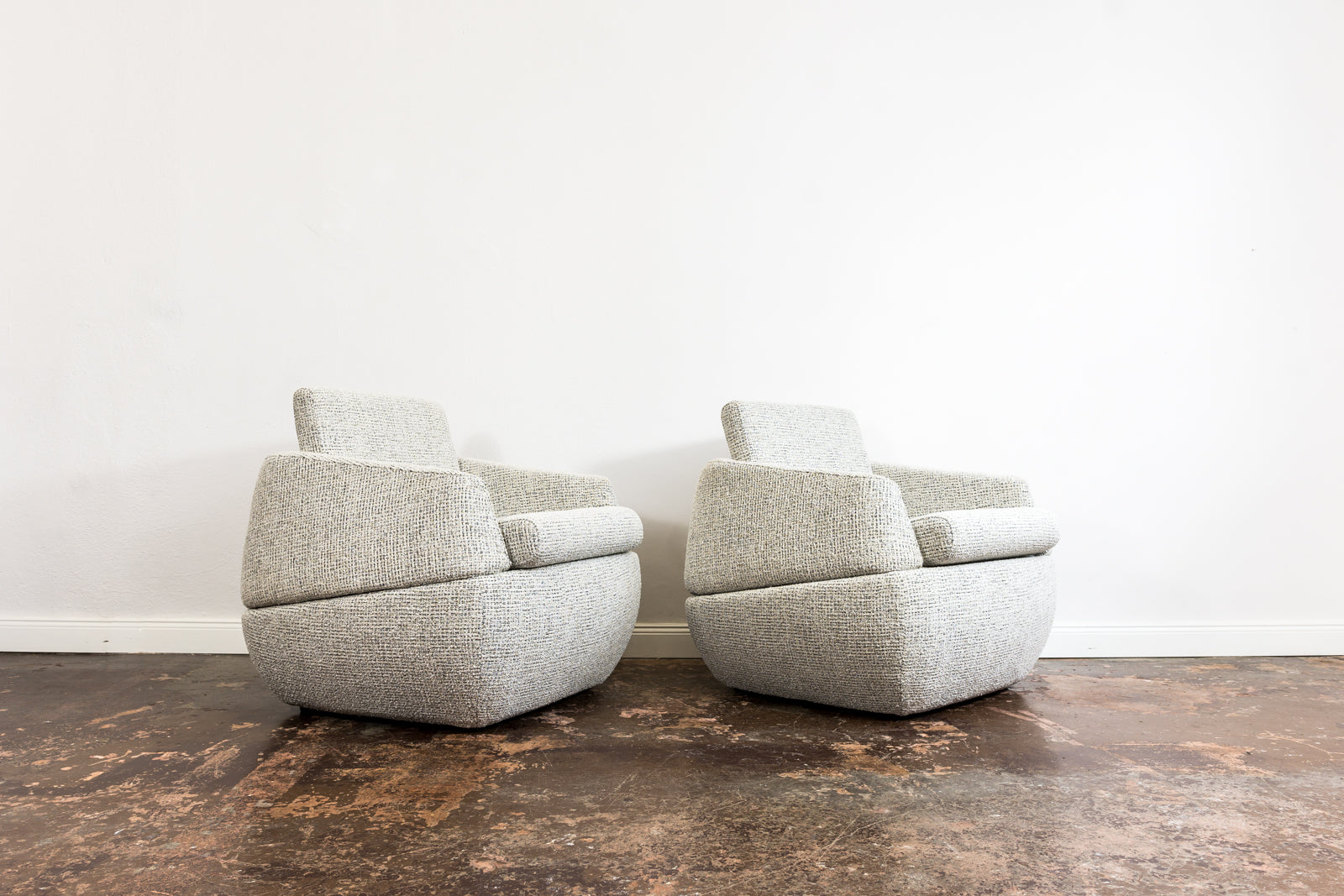 Pair_of_armchairs_Mea_by_Lubuskie_Fabryki_Mebli_Poland_1970_s