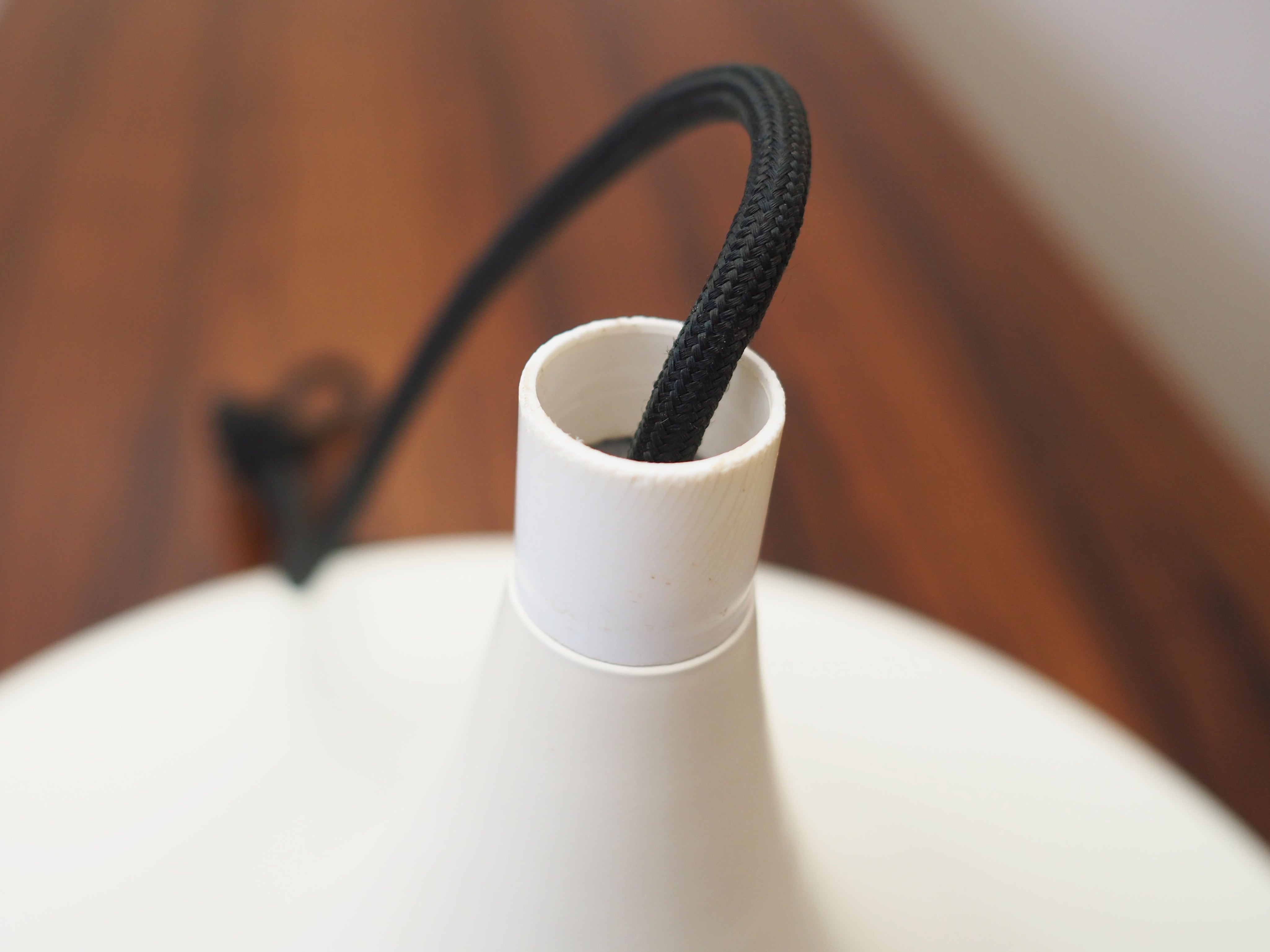 Pendant_lamp_Danish_design_1970s_production_Denmark