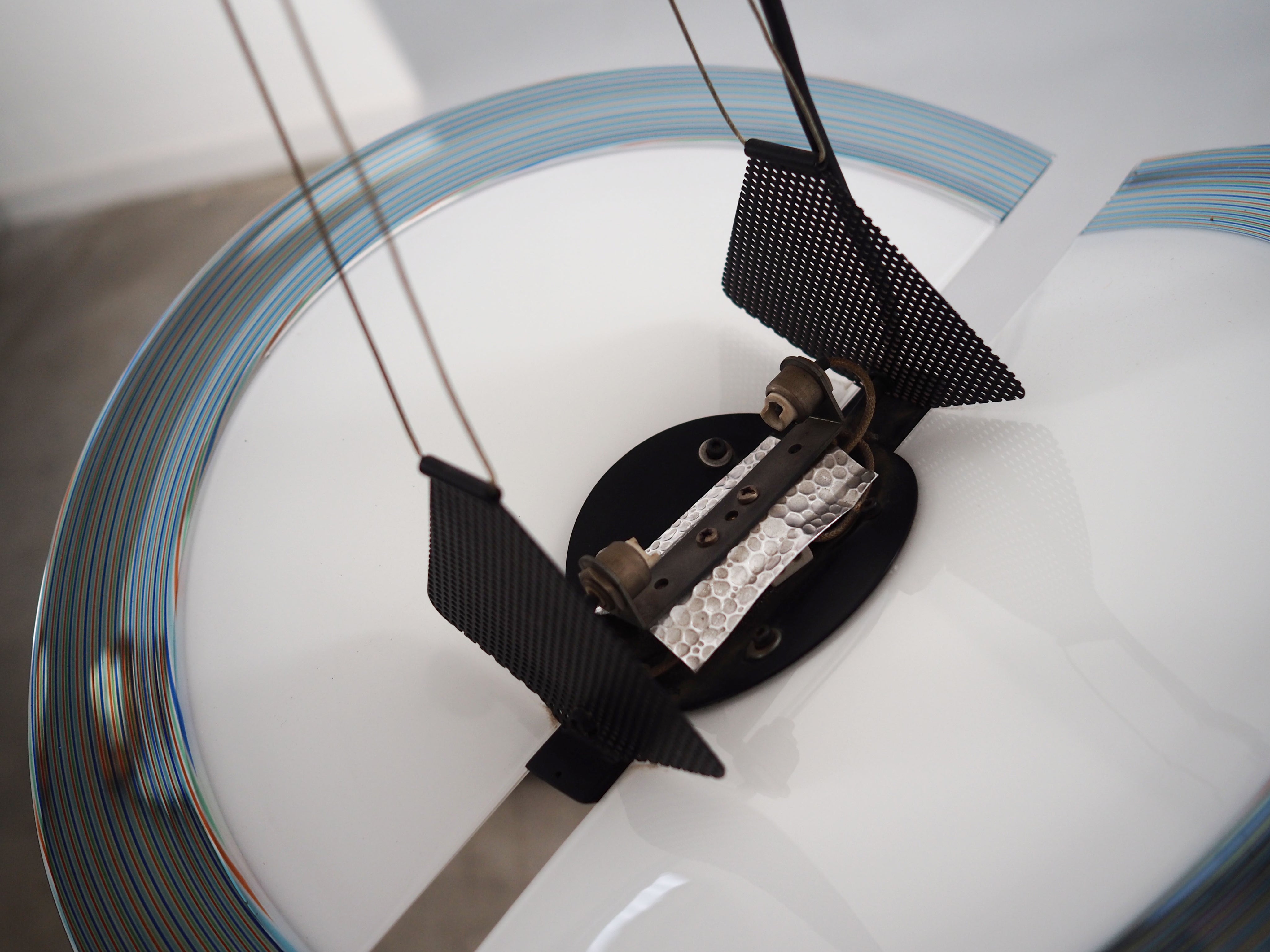 Pendant_lamp_Italian_design_1990s_production_Italy