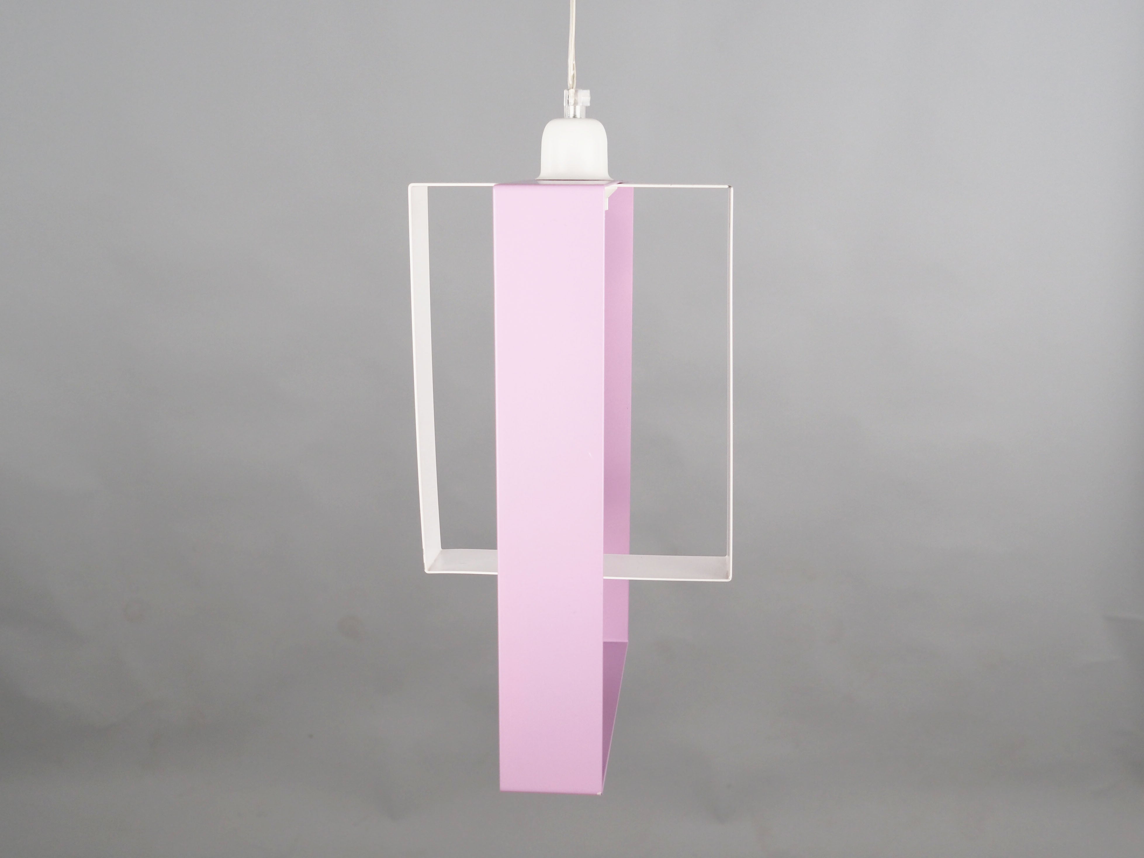 Pendant_lamp_Italian_design_from_1990s_production_Italy