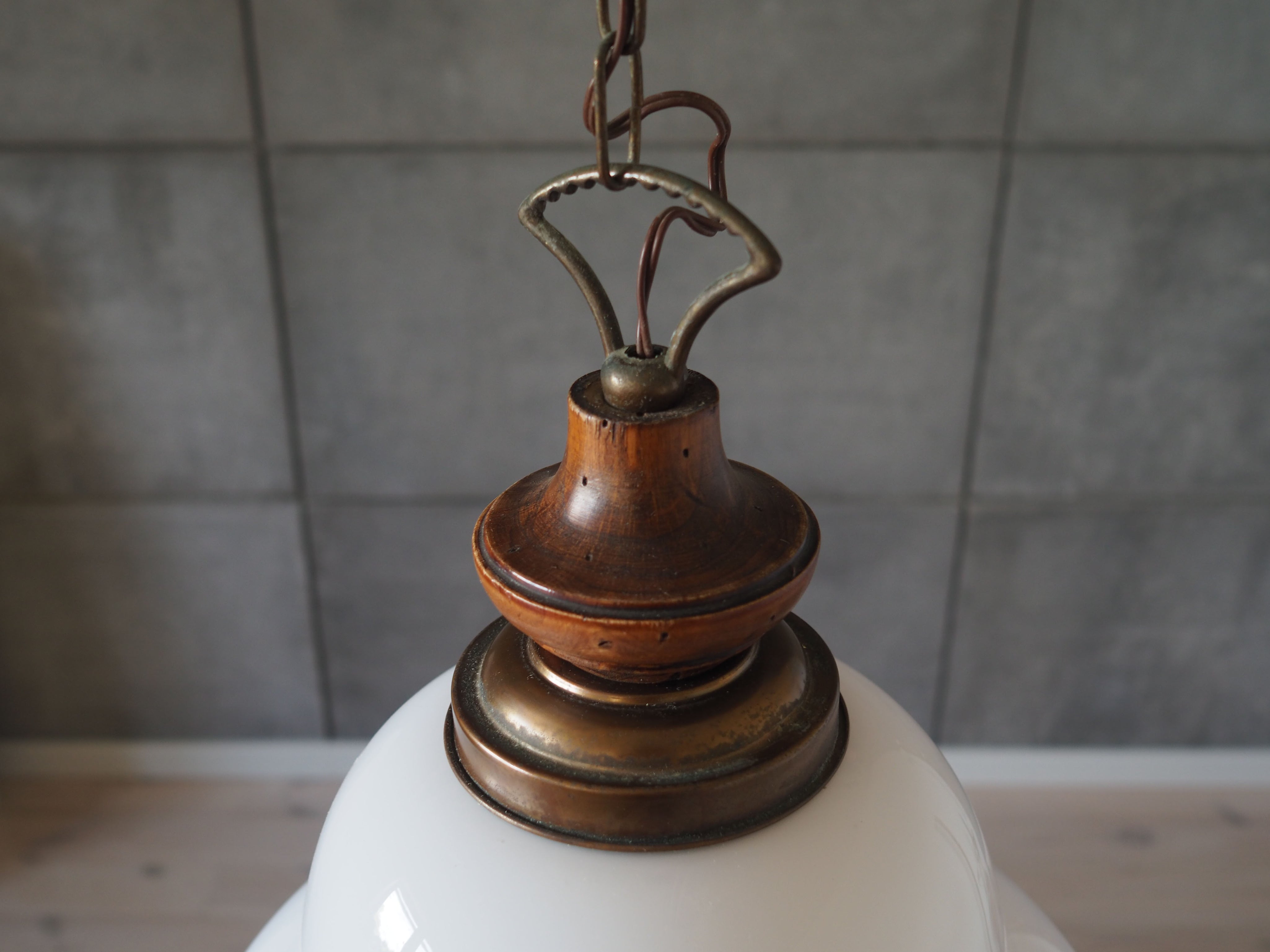 Pendant_lamp_Scandinavian_Modern_Design_1970s